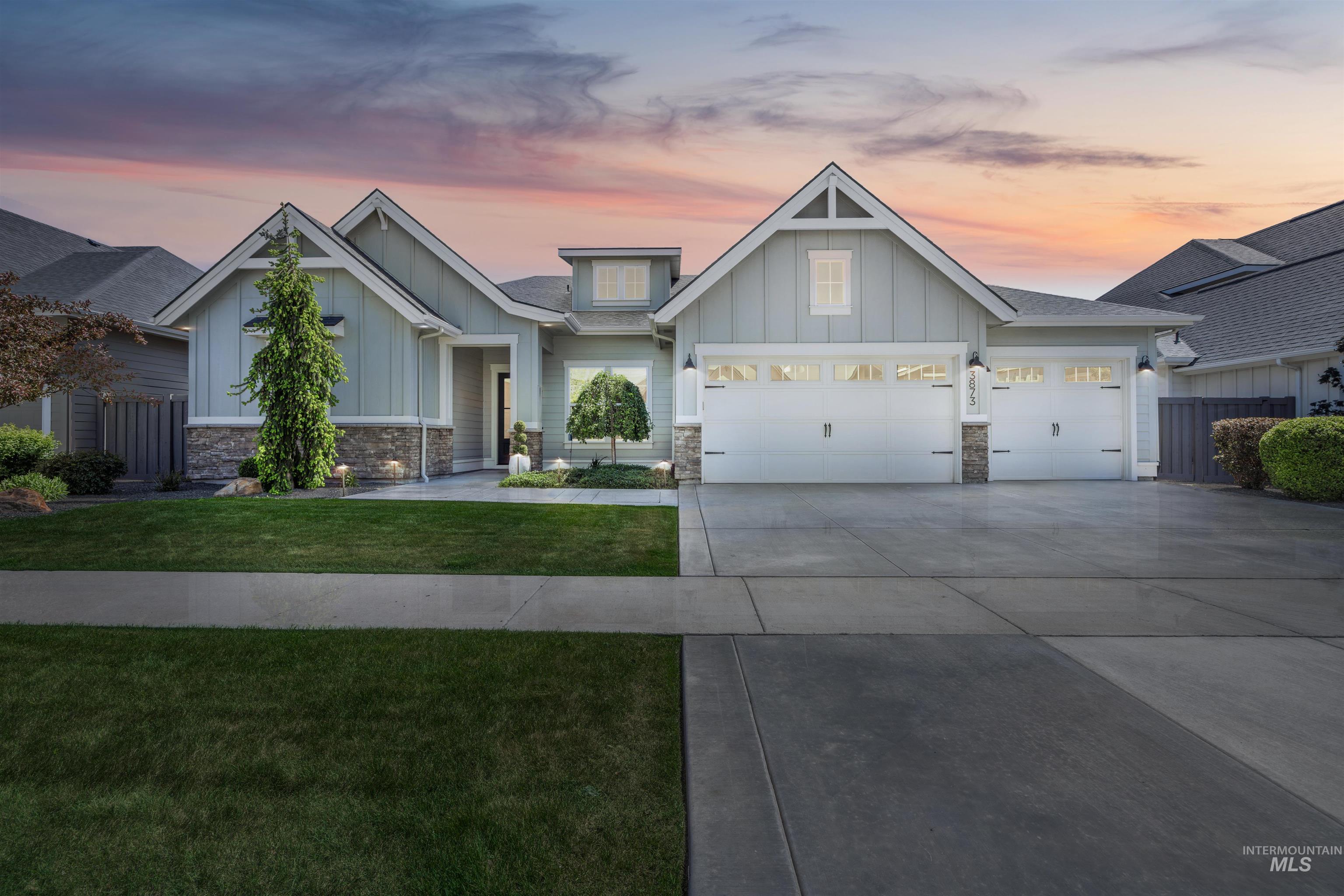 3873 E Mardia St, Meridian, Idaho 83642-5482, 3 Bedrooms, 2.5 Bathrooms, Residential For Sale, Price $824,777,MLS 98985395