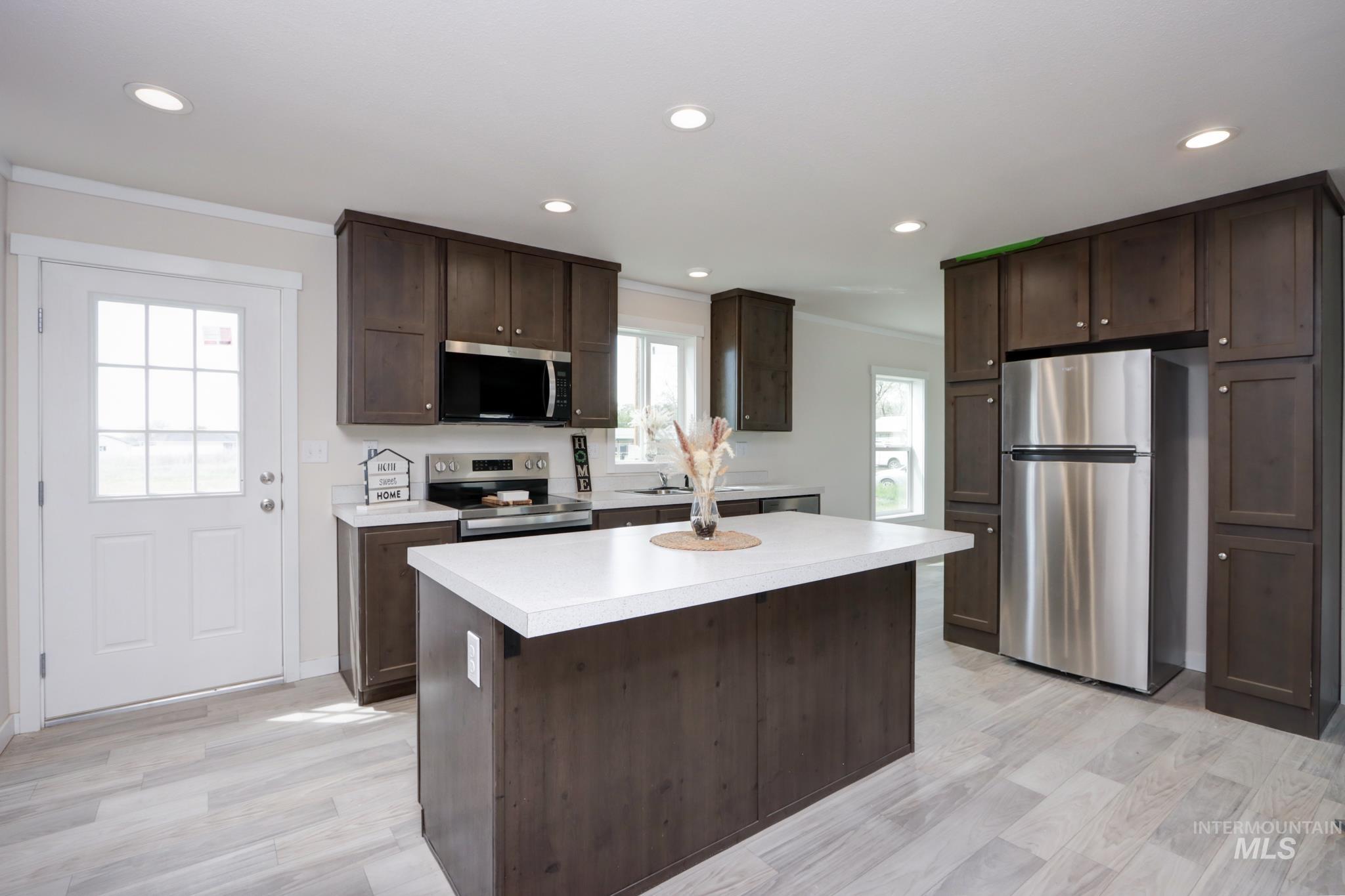 494 Elm St, Vale, Oregon 97918, 3 Bedrooms, 2 Bathrooms, Residential For Sale, Price $249,900, 98985399