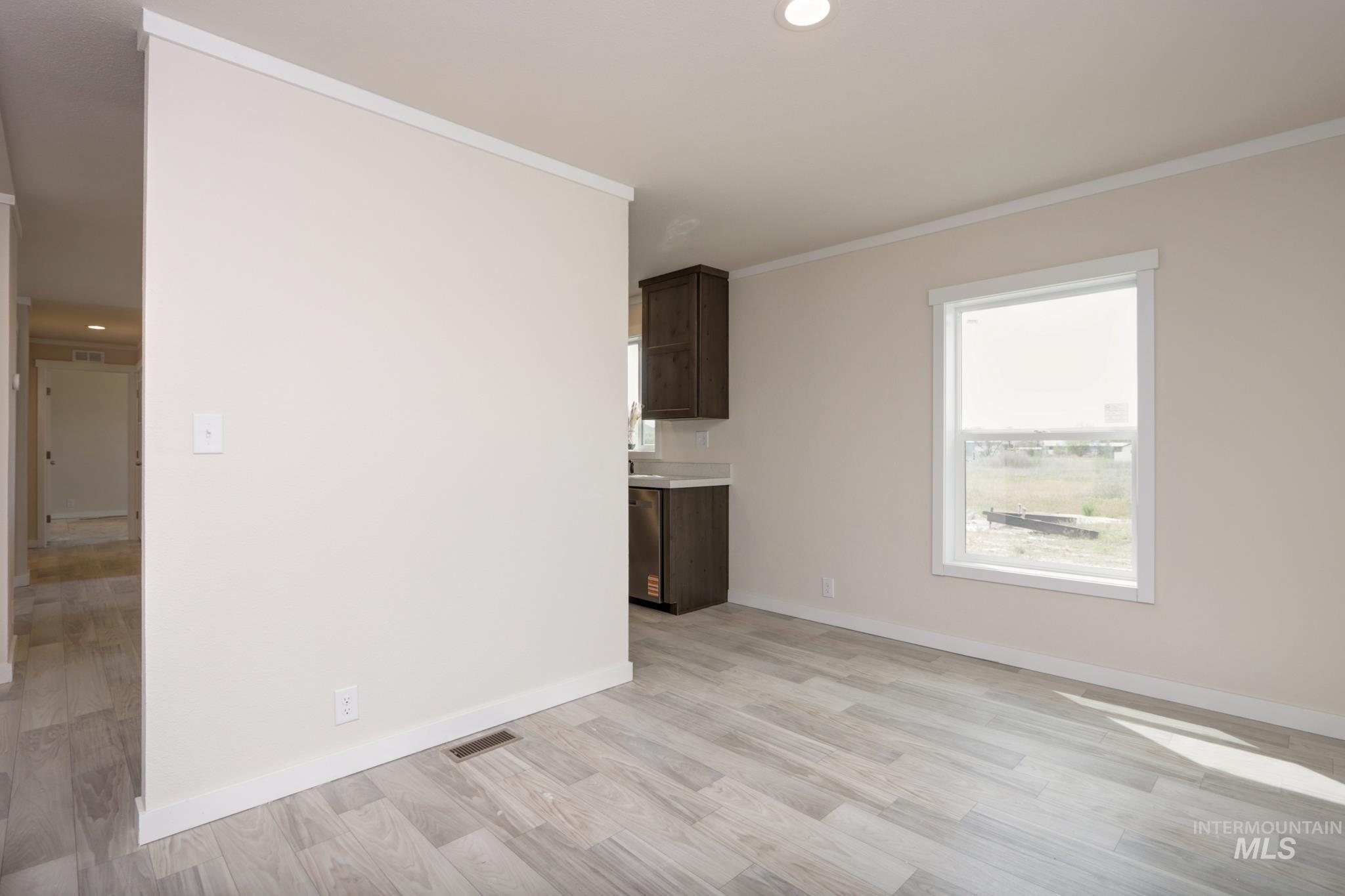 494 Elm St, Vale, Oregon 97918, 3 Bedrooms, 2 Bathrooms, Residential For Sale, Price $249,900,MLS 98985399