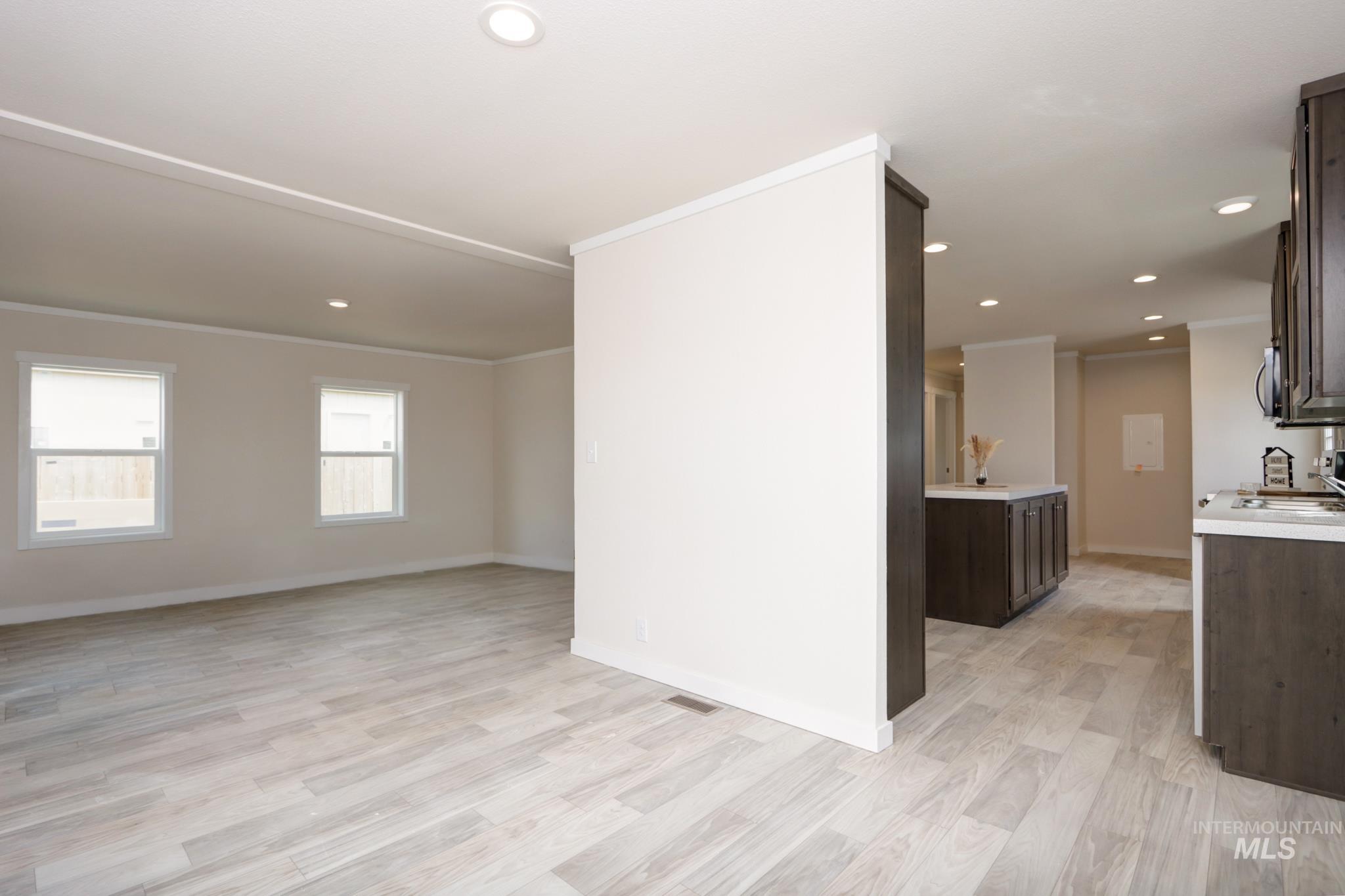 494 Elm St, Vale, Oregon 97918, 3 Bedrooms, 2 Bathrooms, Residential For Sale, Price $249,900, 98985399