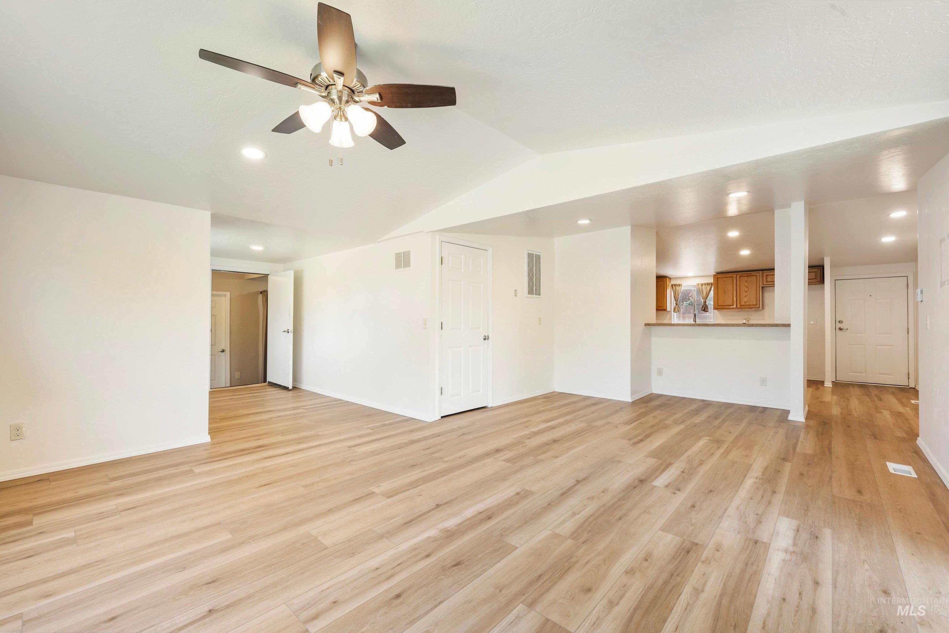 11761 Moss Ln., Nampa, Idaho 83651, 3 Bedrooms, 2 Bathrooms, Residential For Sale, Price $589,900,MLS 98985400