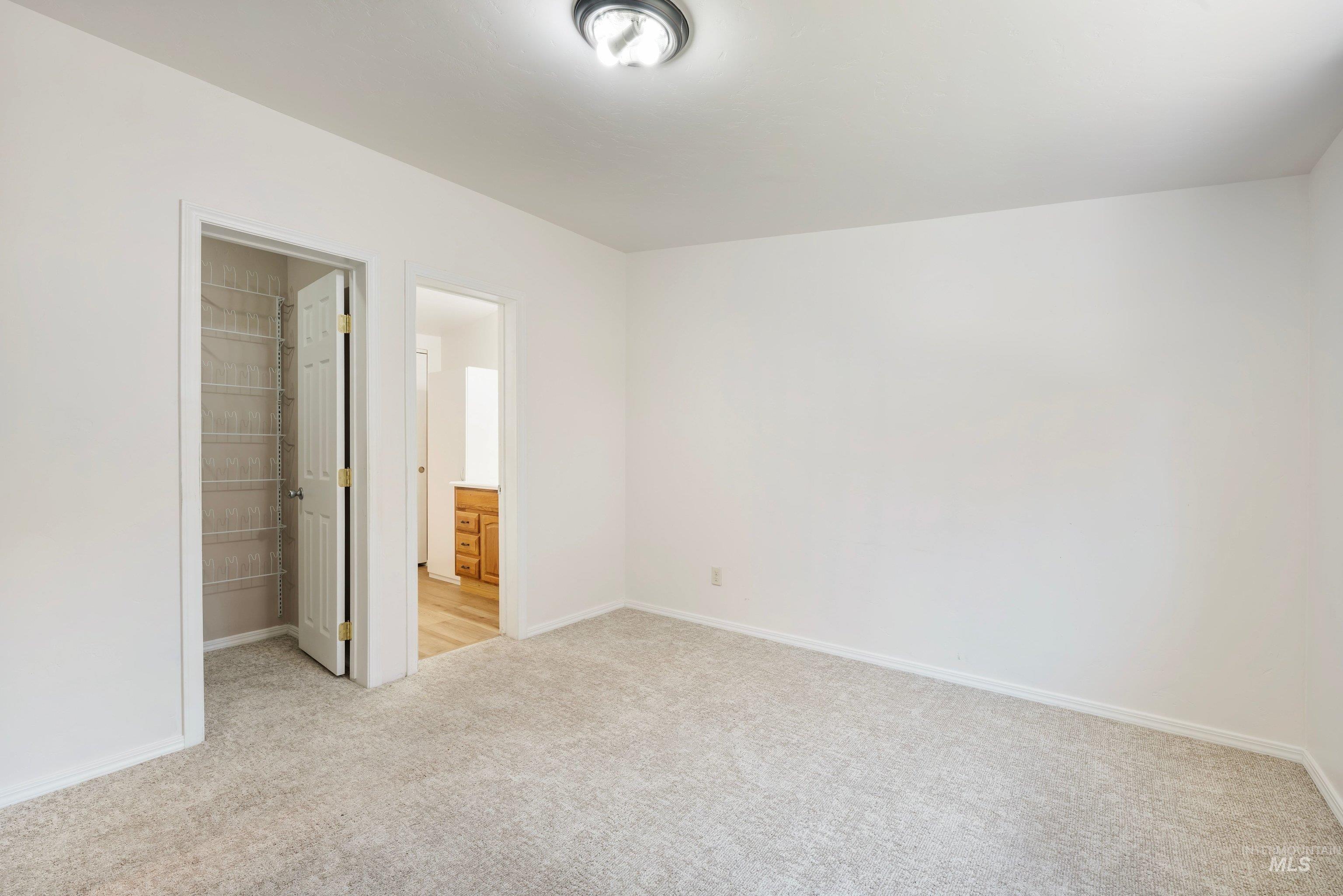 11761 Moss Ln., Nampa, Idaho 83651, 3 Bedrooms, 2 Bathrooms, Residential For Sale, Price $589,900,MLS 98985400