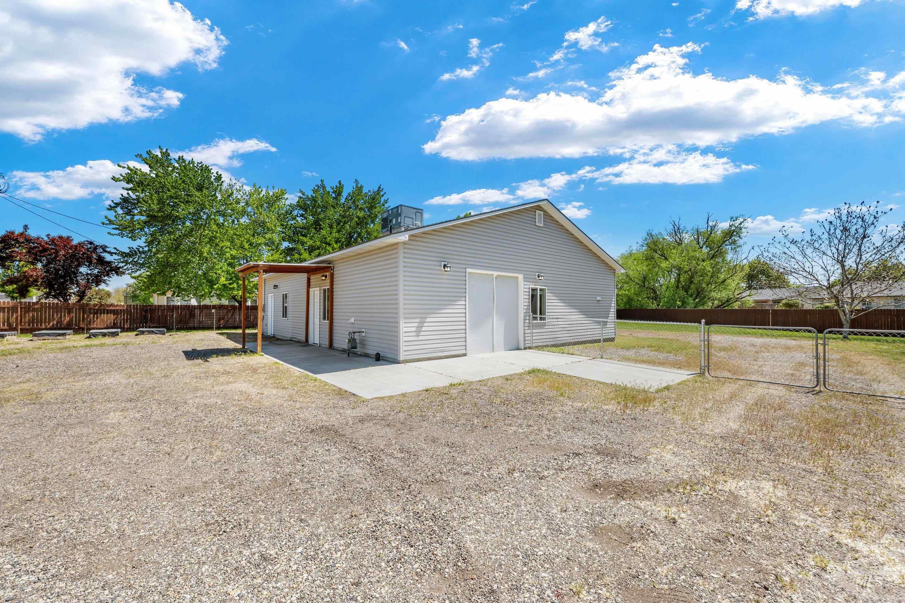 11761 Moss Ln., Nampa, Idaho 83651, 3 Bedrooms, 2 Bathrooms, Residential For Sale, Price $589,900,MLS 98985400