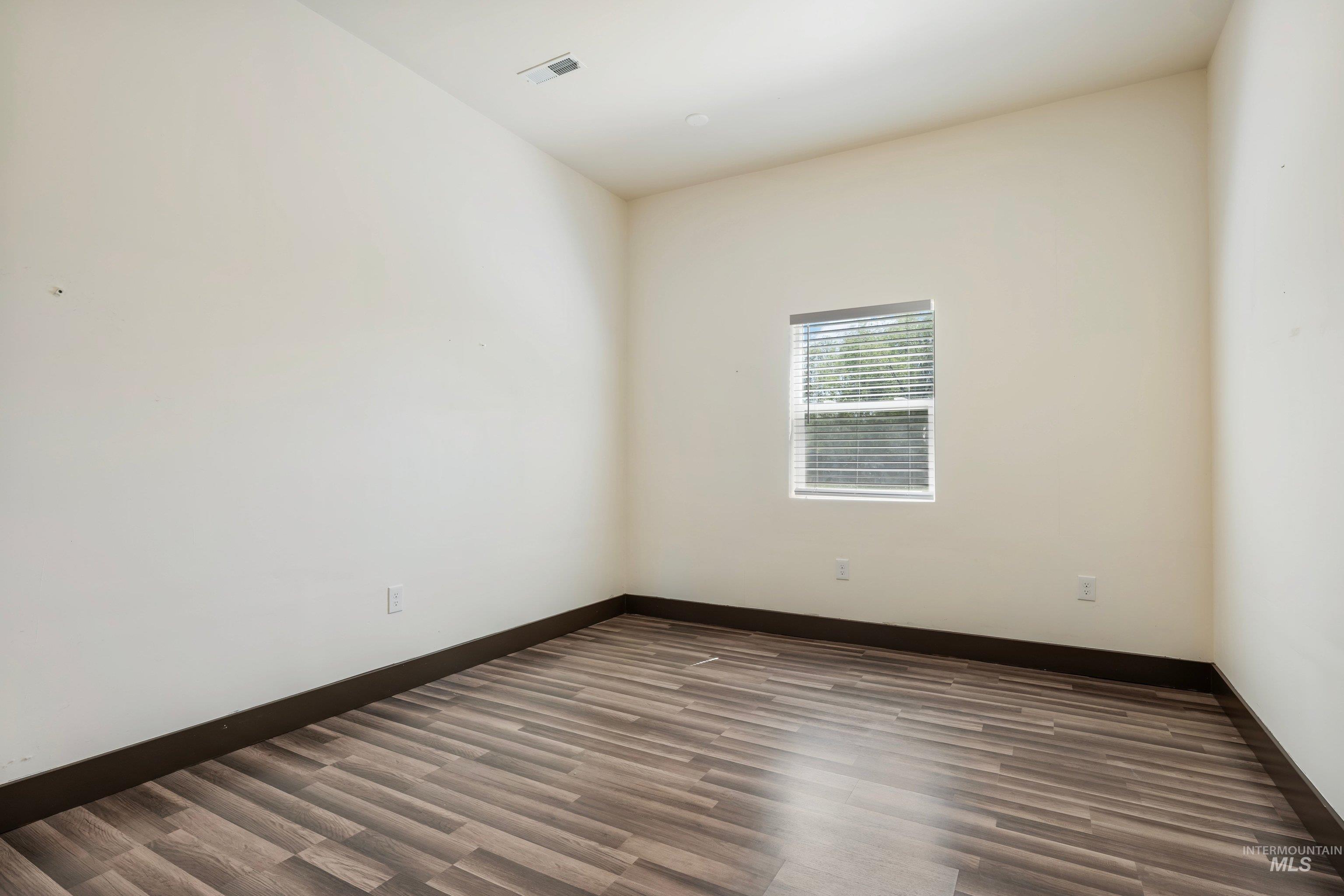 11761 Moss Ln., Nampa, Idaho 83651, 3 Bedrooms, 2 Bathrooms, Residential For Sale, Price $589,900,MLS 98985400