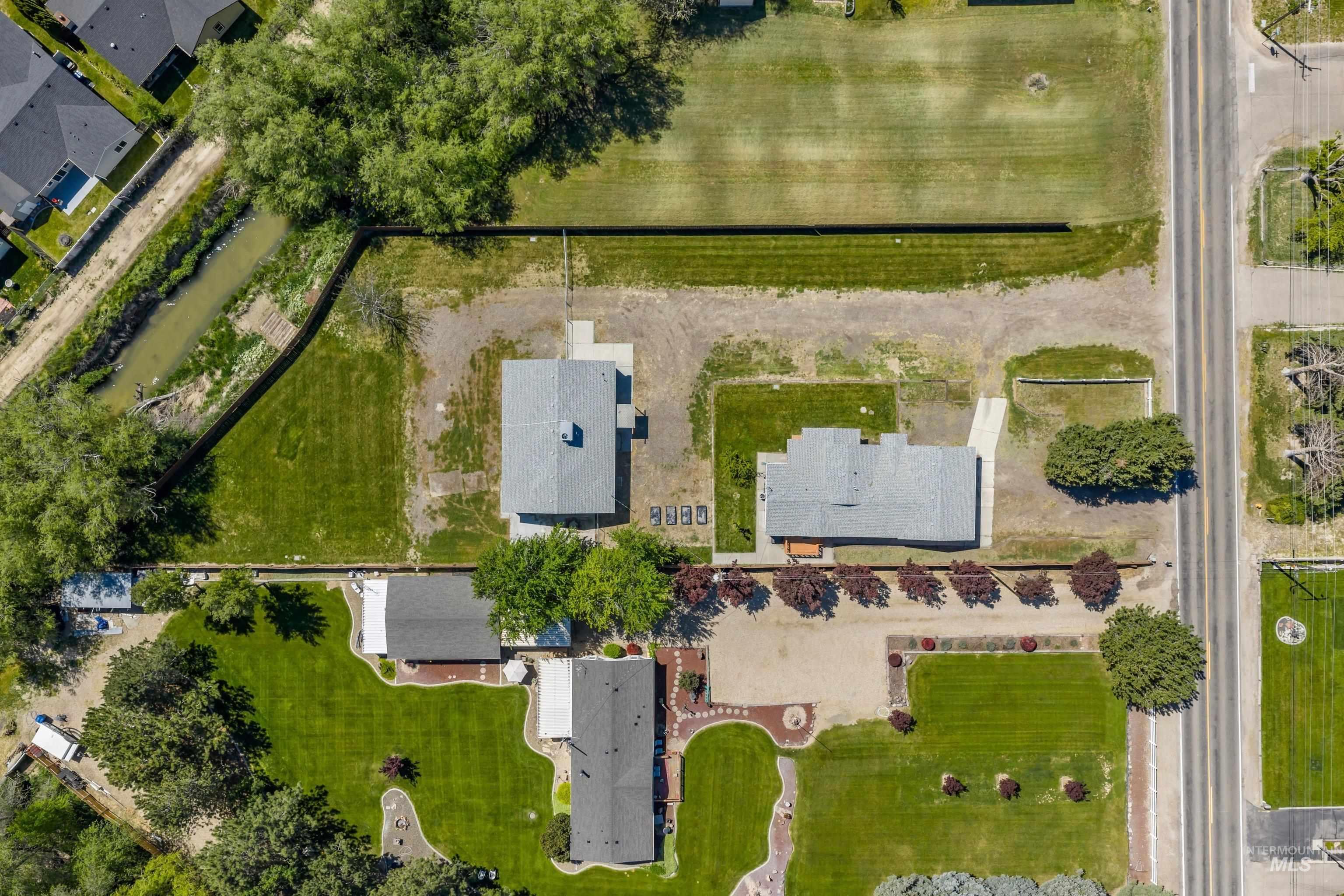11761 Moss Ln., Nampa, Idaho 83651, 3 Bedrooms, 2 Bathrooms, Residential For Sale, Price $589,900,MLS 98985400