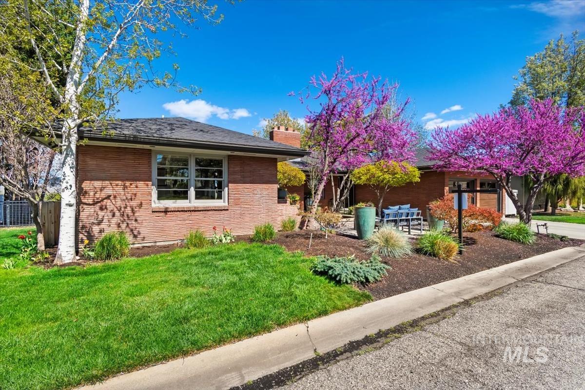 4814 W Roberts Rd, Boise, Idaho 83705, 5 Bedrooms, 4 Bathrooms, Residential For Sale, Price $1,674,000, 98985401