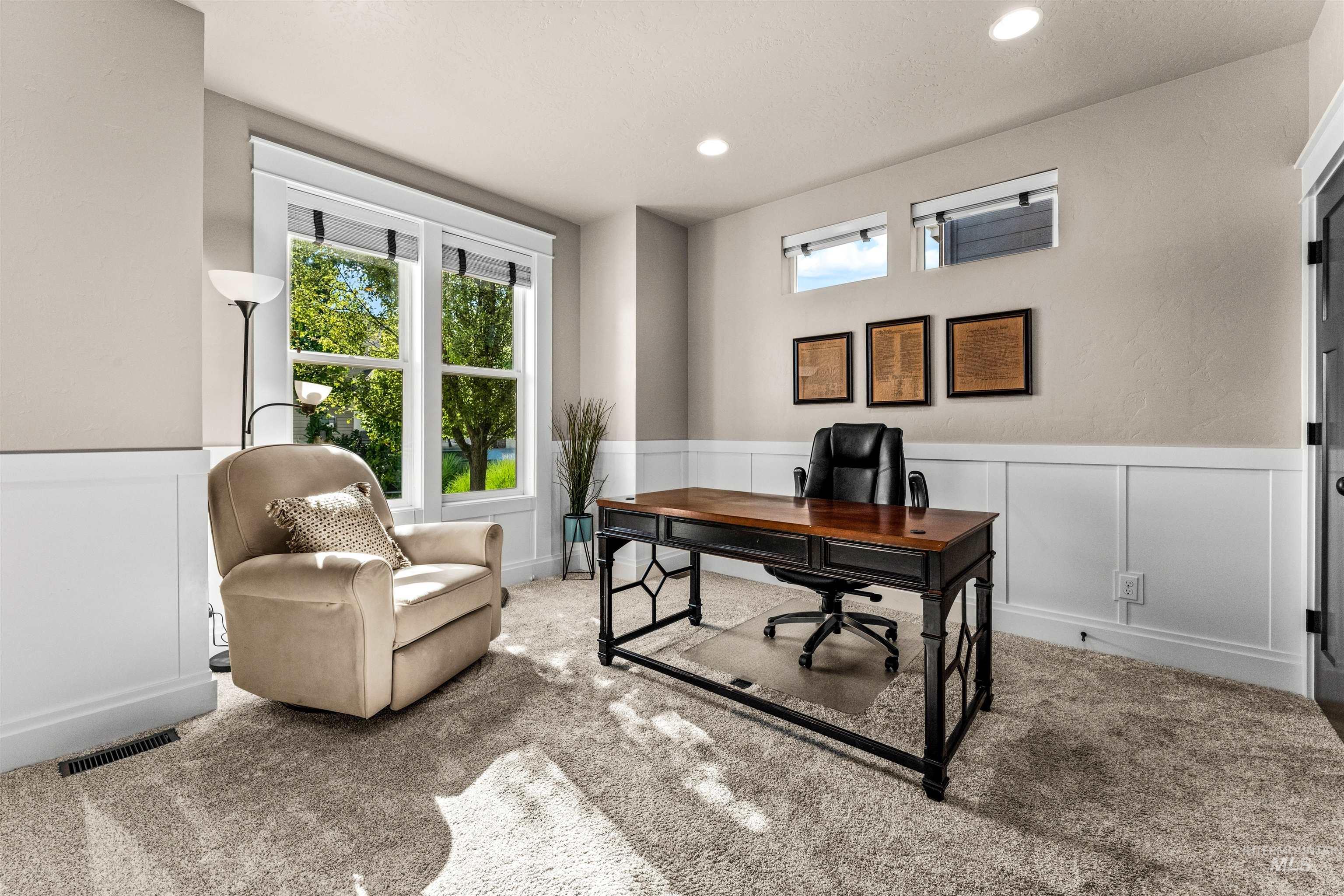 6041 N Mitchum Ave., Meridian, Idaho 83646, 5 Bedrooms, 2.5 Bathrooms, Residential For Sale, Price $814,499,MLS 98985402