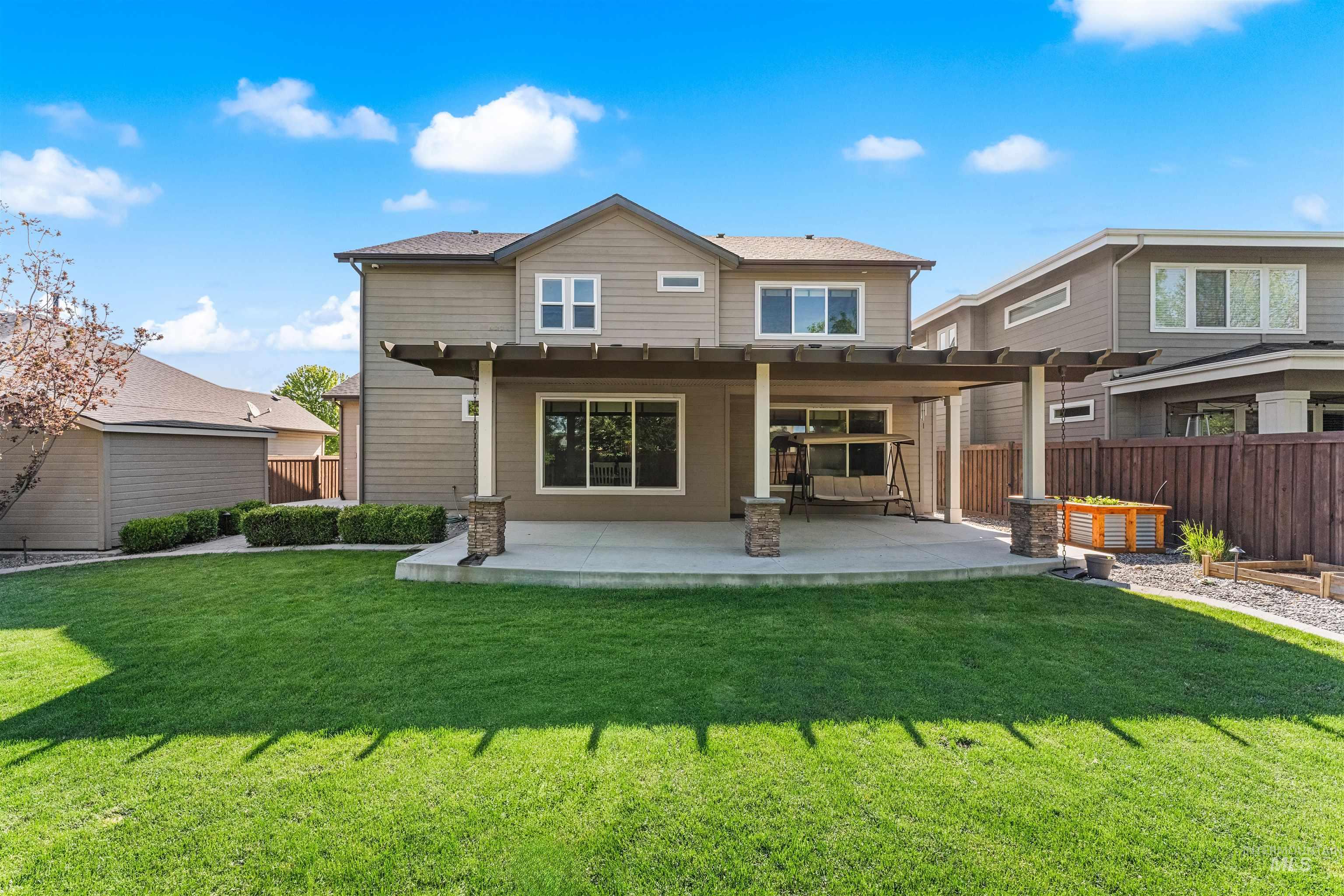 6041 N Mitchum Ave., Meridian, Idaho 83646, 5 Bedrooms, 2.5 Bathrooms, Residential For Sale, Price $814,499,MLS 98985402