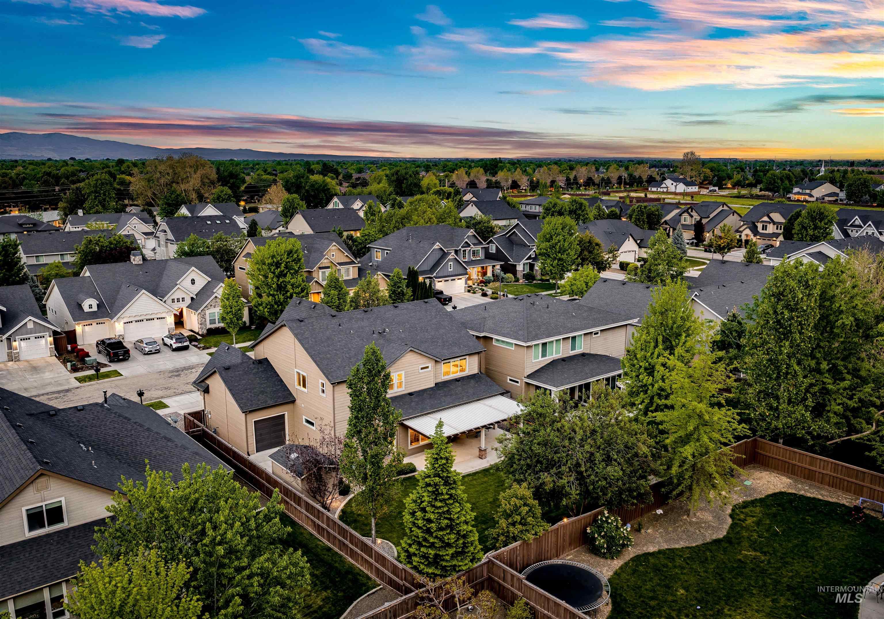 6041 N Mitchum Ave., Meridian, Idaho 83646, 5 Bedrooms, 2.5 Bathrooms, Residential For Sale, Price $814,499,MLS 98985402