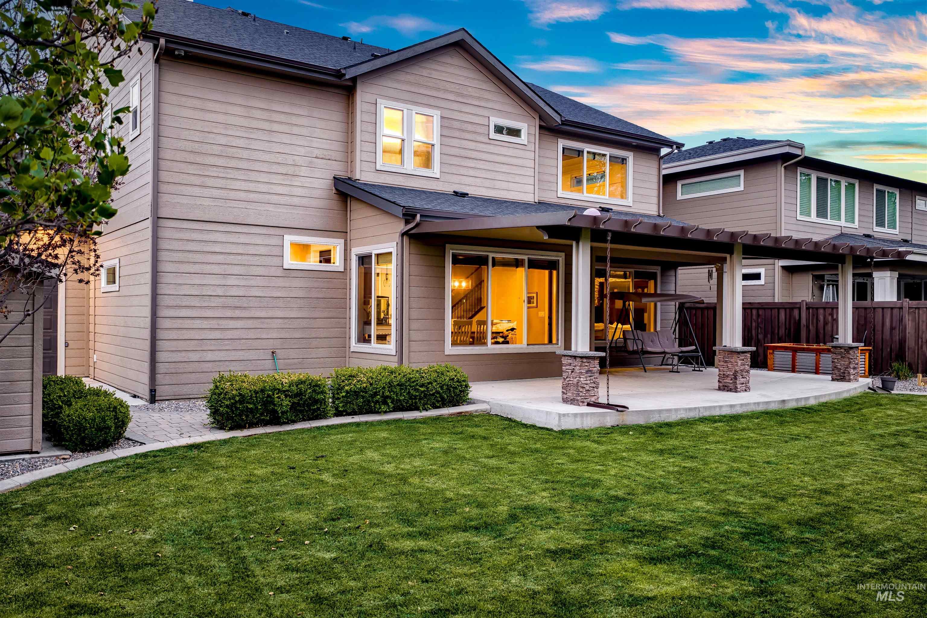 6041 N Mitchum Ave., Meridian, Idaho 83646, 5 Bedrooms, 2.5 Bathrooms, Residential For Sale, Price $814,499,MLS 98985402