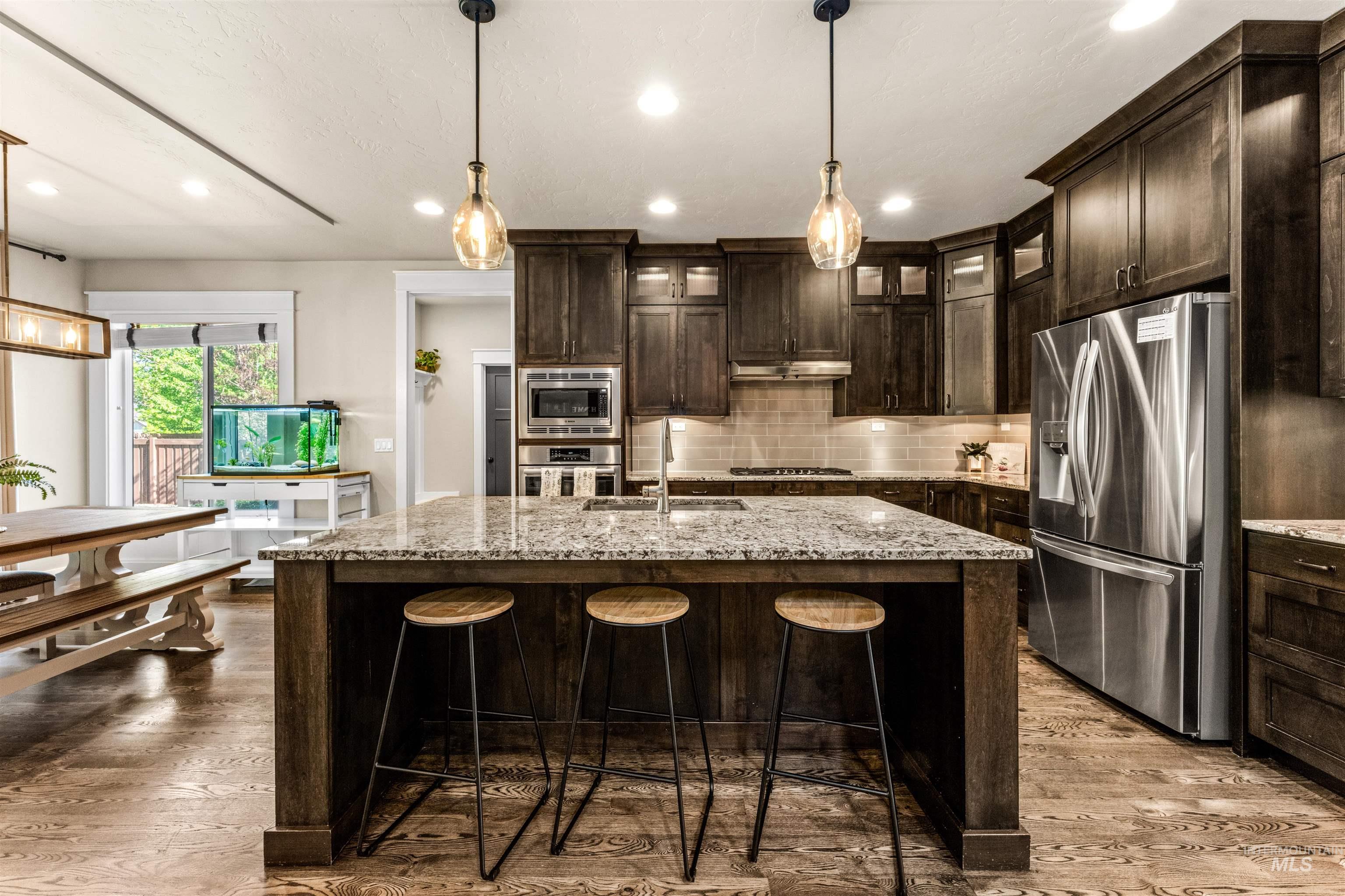 6041 N Mitchum Ave., Meridian, Idaho 83646, 5 Bedrooms, 2.5 Bathrooms, Residential For Sale, Price $814,499,MLS 98985402