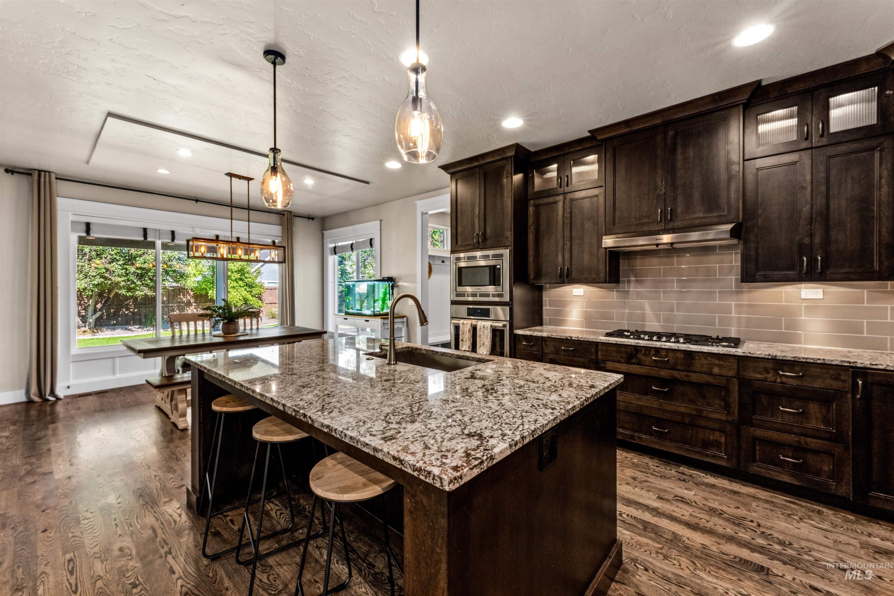 6041 N Mitchum Ave., Meridian, Idaho 83646, 5 Bedrooms, 2.5 Bathrooms, Residential For Sale, Price $814,499,MLS 98985402