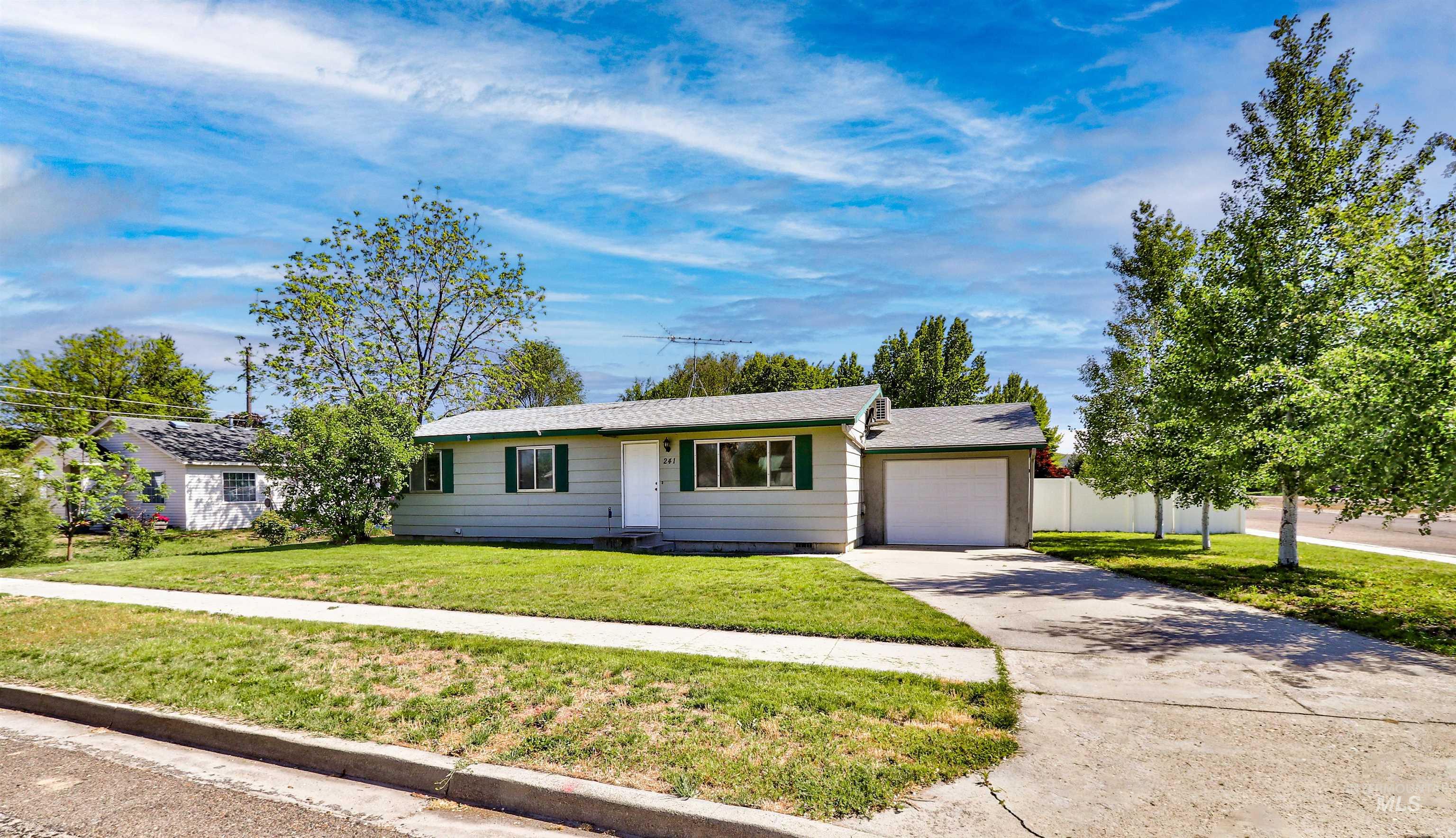 241 W 6th, Emmett, Idaho 83617, 3 Bedrooms, 1 Bathroom, Residential For Sale, Price $285,000,MLS 98985403