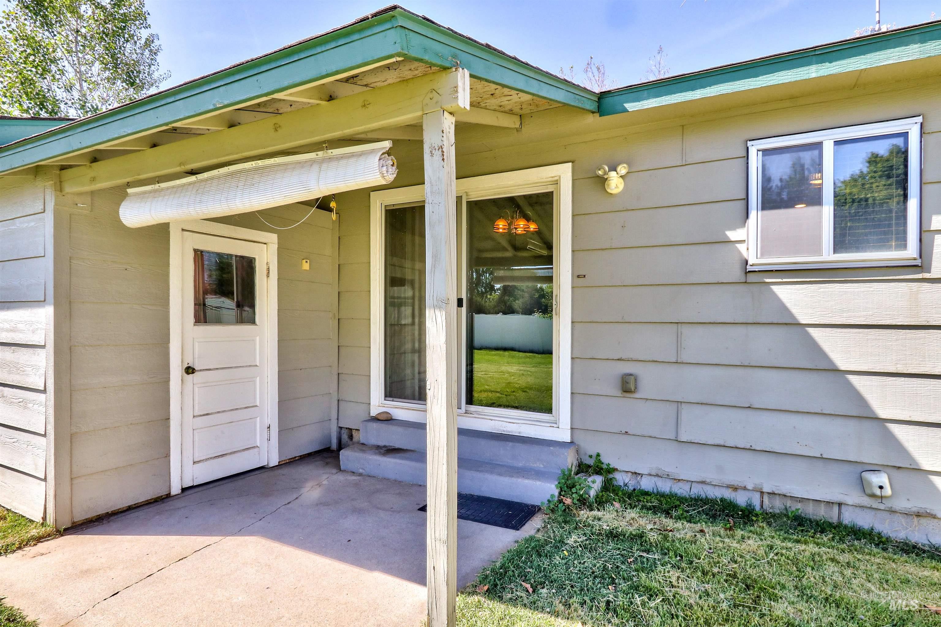241 W 6th, Emmett, Idaho 83617, 3 Bedrooms, 1 Bathroom, Residential For Sale, Price $285,000,MLS 98985403