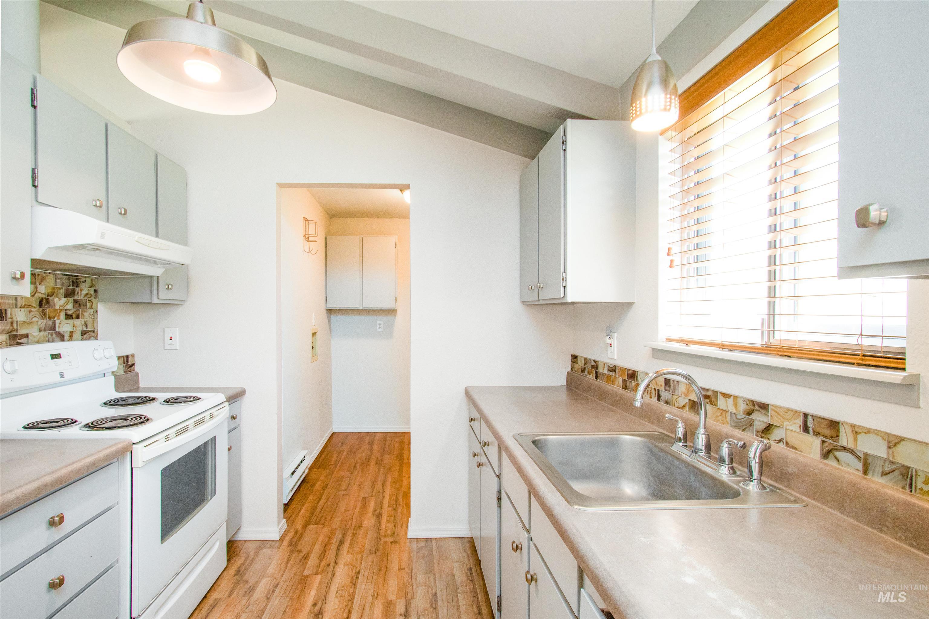 241 W 6th, Emmett, Idaho 83617, 3 Bedrooms, 1 Bathroom, Residential For Sale, Price $285,000,MLS 98985403