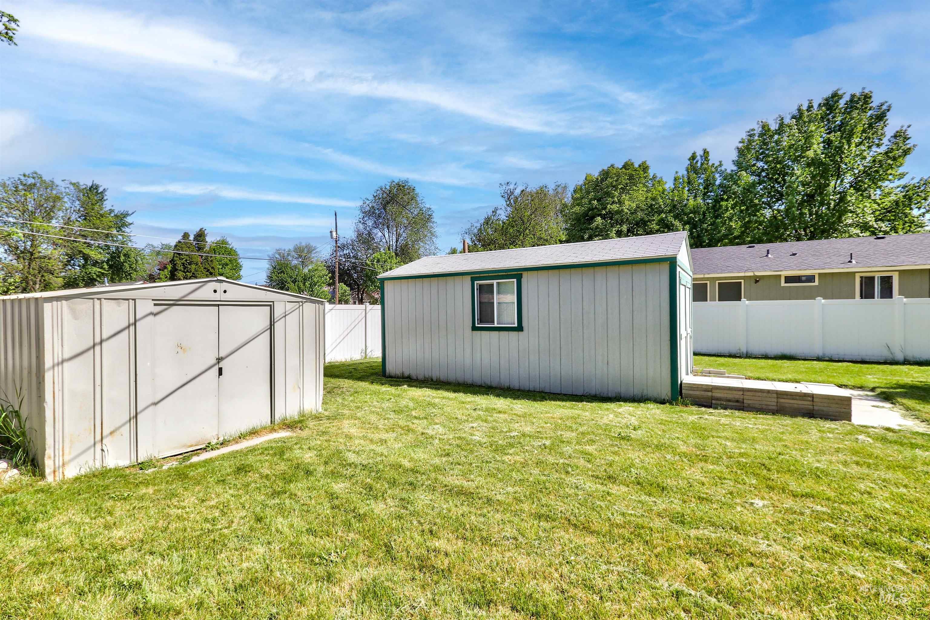 241 W 6th, Emmett, Idaho 83617, 3 Bedrooms, 1 Bathroom, Residential For Sale, Price $285,000,MLS 98985403