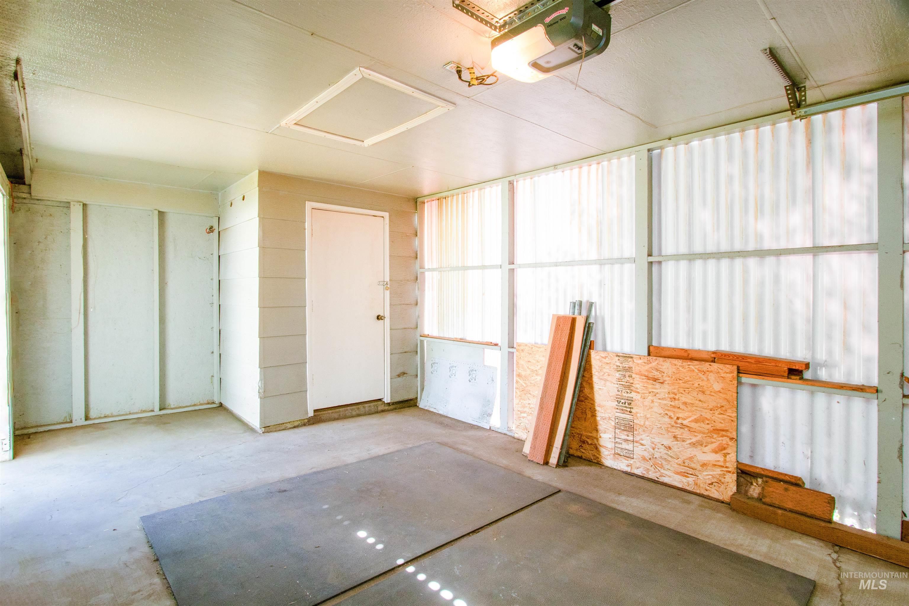 241 W 6th, Emmett, Idaho 83617, 3 Bedrooms, 1 Bathroom, Residential For Sale, Price $285,000,MLS 98985403