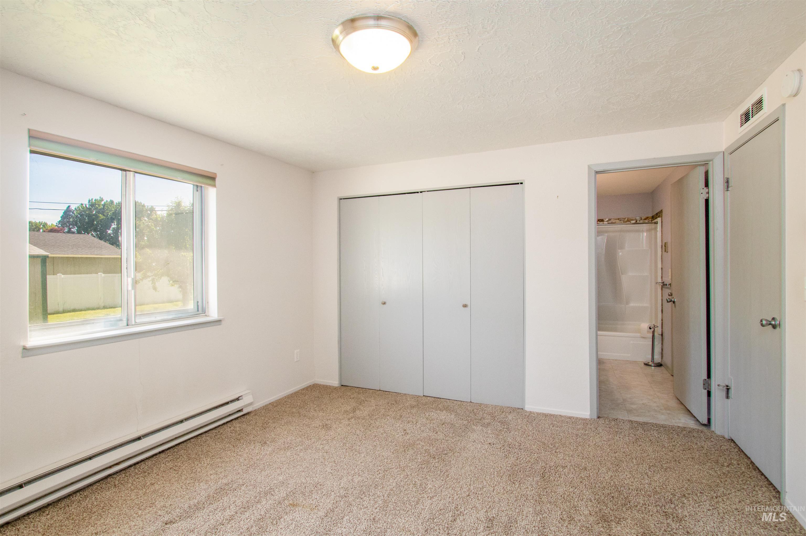 241 W 6th, Emmett, Idaho 83617, 3 Bedrooms, 1 Bathroom, Residential For Sale, Price $285,000,MLS 98985403