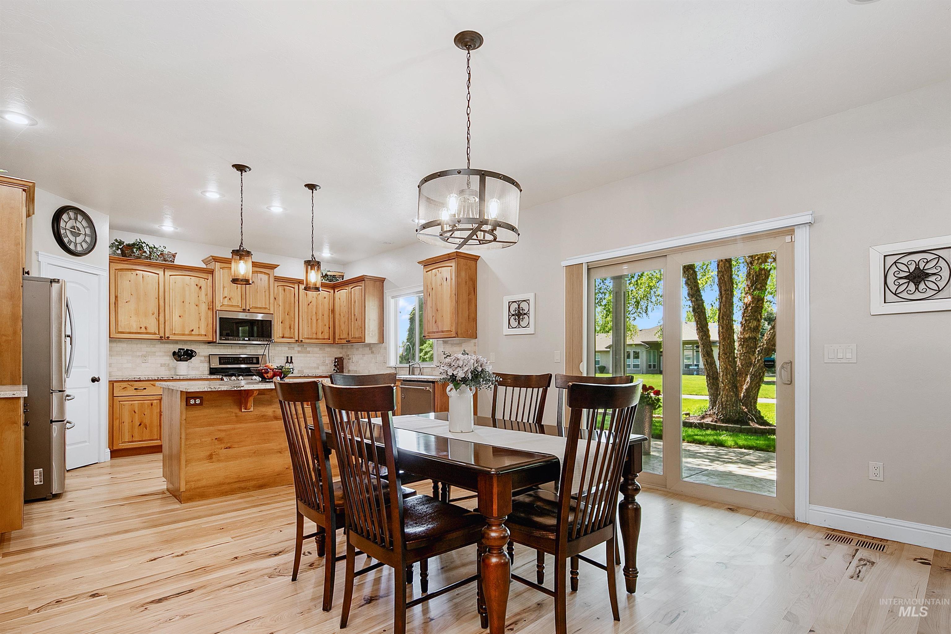 12121 Caribee Inlet, Star, Idaho 83669, 4 Bedrooms, 2.5 Bathrooms, Residential For Sale, Price $649,000,MLS 98985404