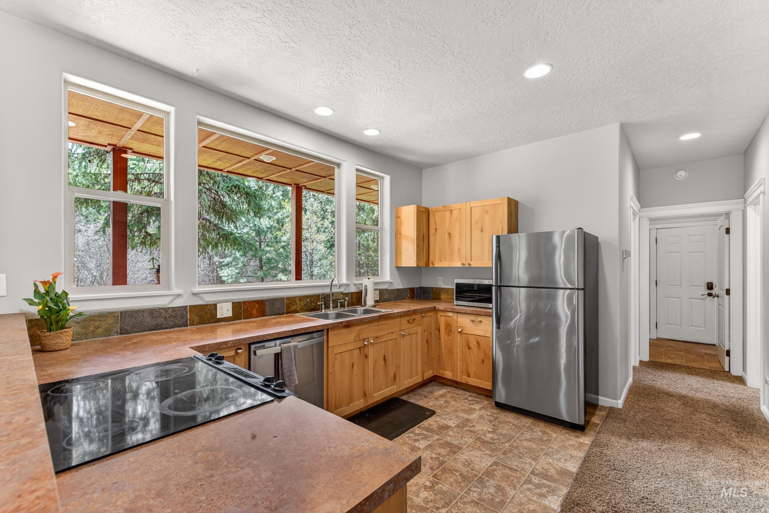 865 Shelia, McCall, Idaho 83638, 3 Bedrooms, 2 Bathrooms, Residential For Sale, Price $676,000,MLS 98985405