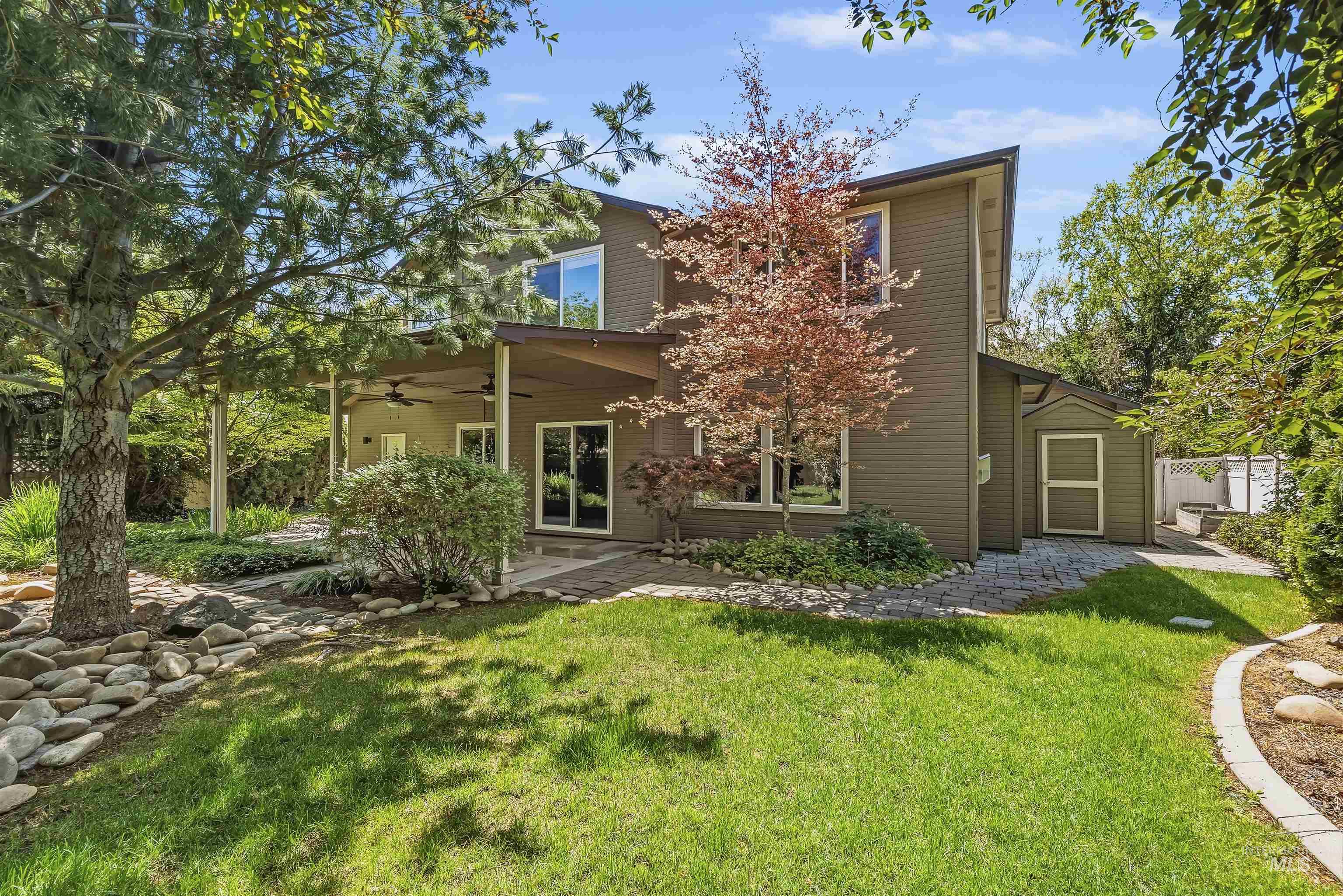 2292 W Windchime Dr, Meridian, Idaho 83646, 4 Bedrooms, 3 Bathrooms, Residential For Sale, Price $694,700,MLS 98985408