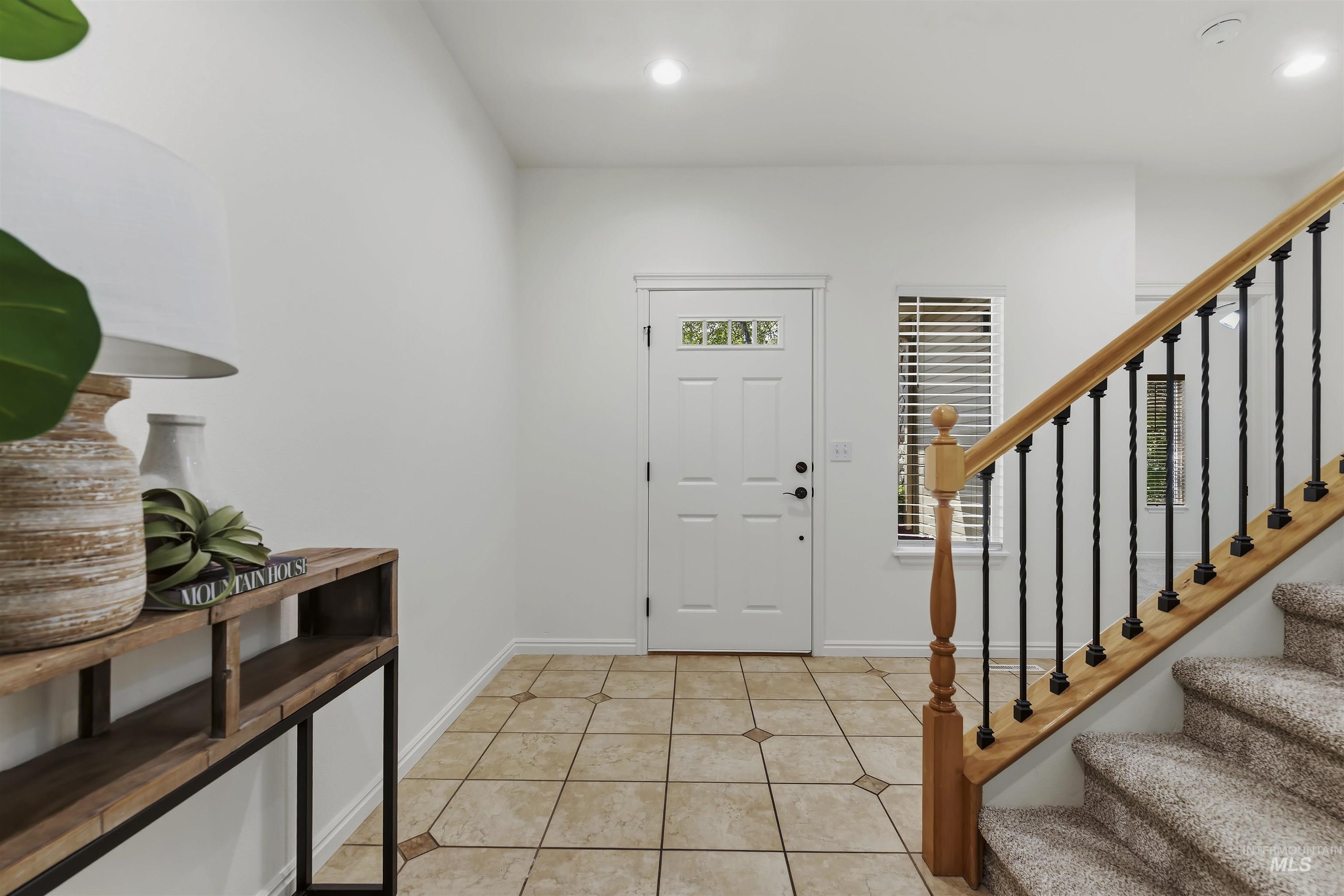 2292 W Windchime Dr, Meridian, Idaho 83646, 4 Bedrooms, 3 Bathrooms, Residential For Sale, Price $694,700,MLS 98985408