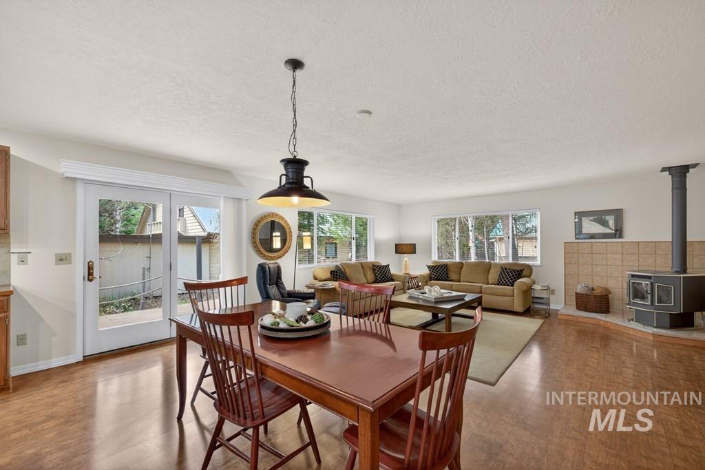1007 Evergreen Drive, McCall, Idaho 83638, 3 Bedrooms, 2 Bathrooms, Residential For Sale, Price $829,000,MLS 98985409