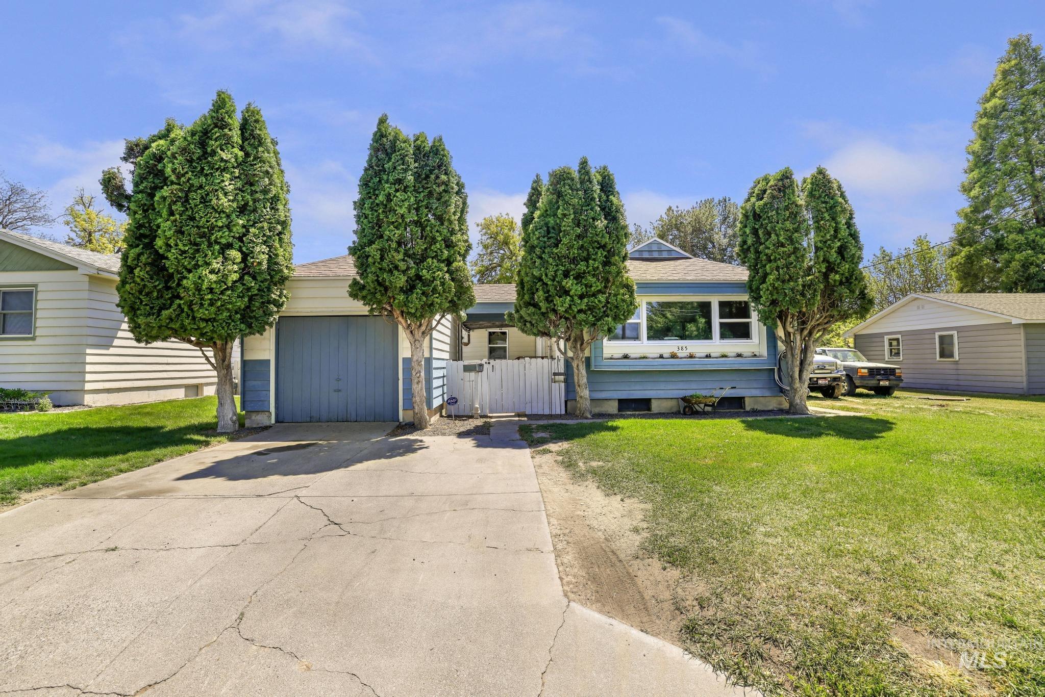 385 W Filer Ave, Twin Falls, Idaho 83301, 3 Bedrooms, 1 Bathroom, Residential For Sale, Price $290,000,MLS 98985410