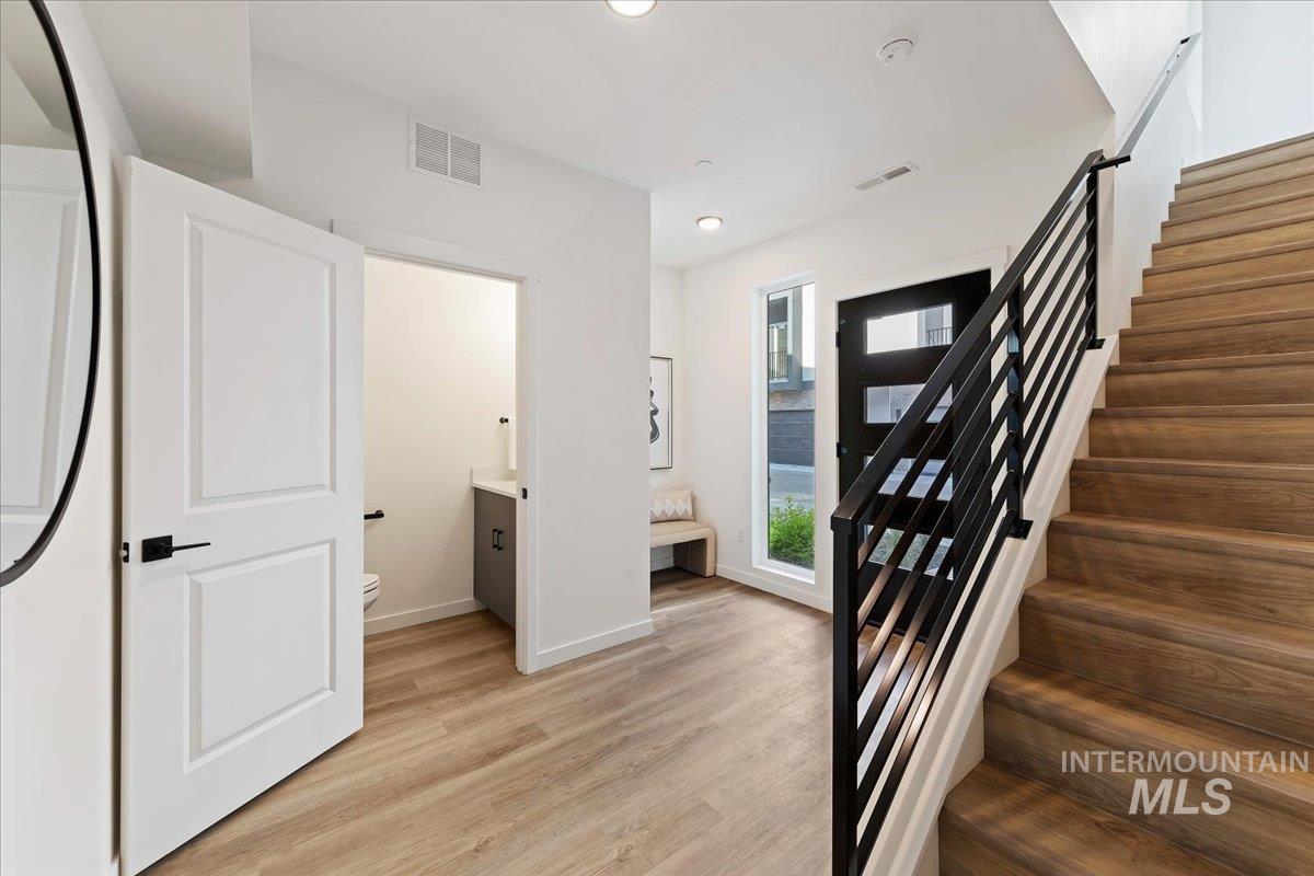 120 E Pennsylvania St, Boise, Idaho 83706, 3 Bedrooms, 2.5 Bathrooms, Residential For Sale, Price $699,000,MLS 98985411
