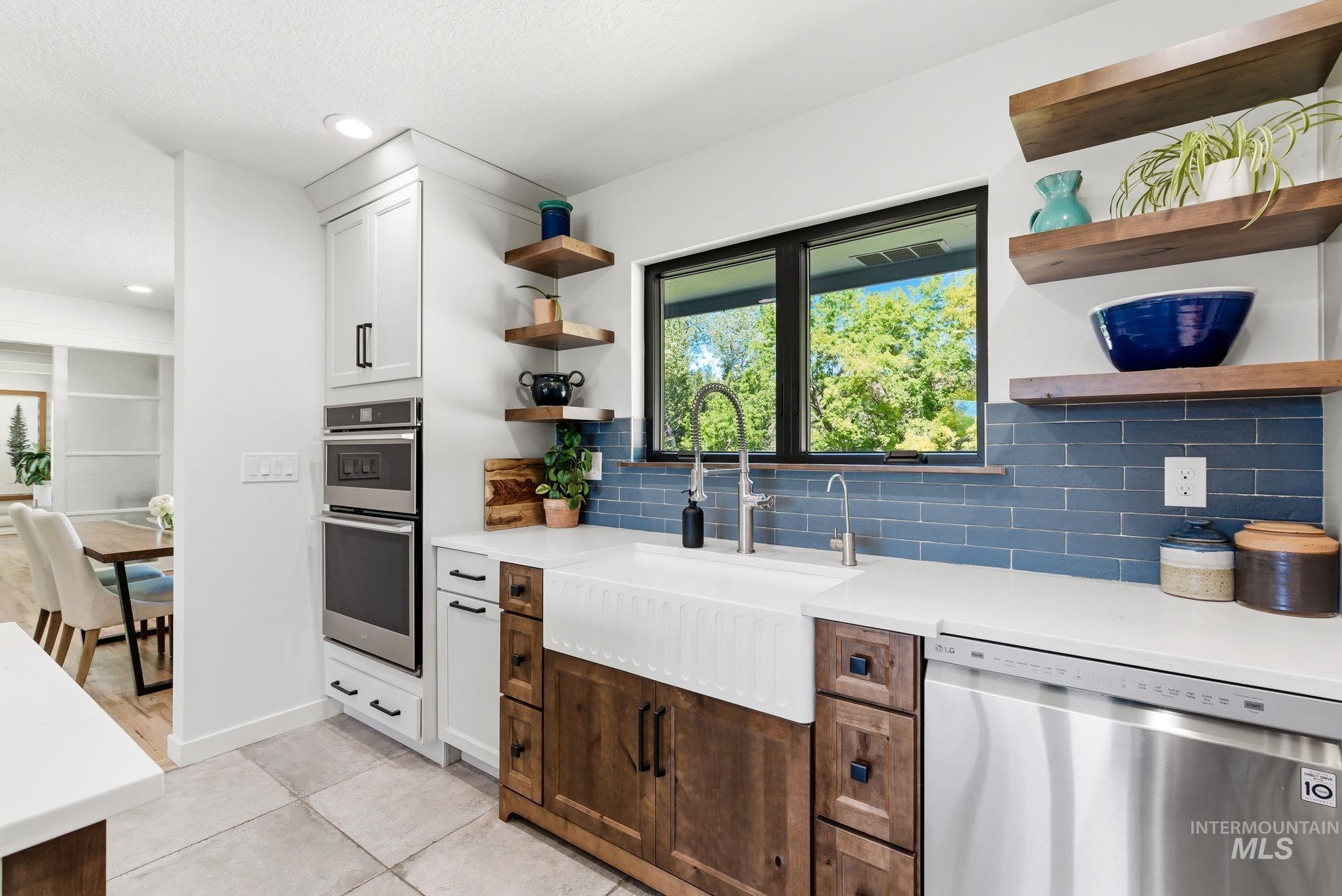 5331 W Hill Rd., Boise, Idaho 83703, 3 Bedrooms, 2.5 Bathrooms, Residential For Sale, Price $915,000,MLS 98985412