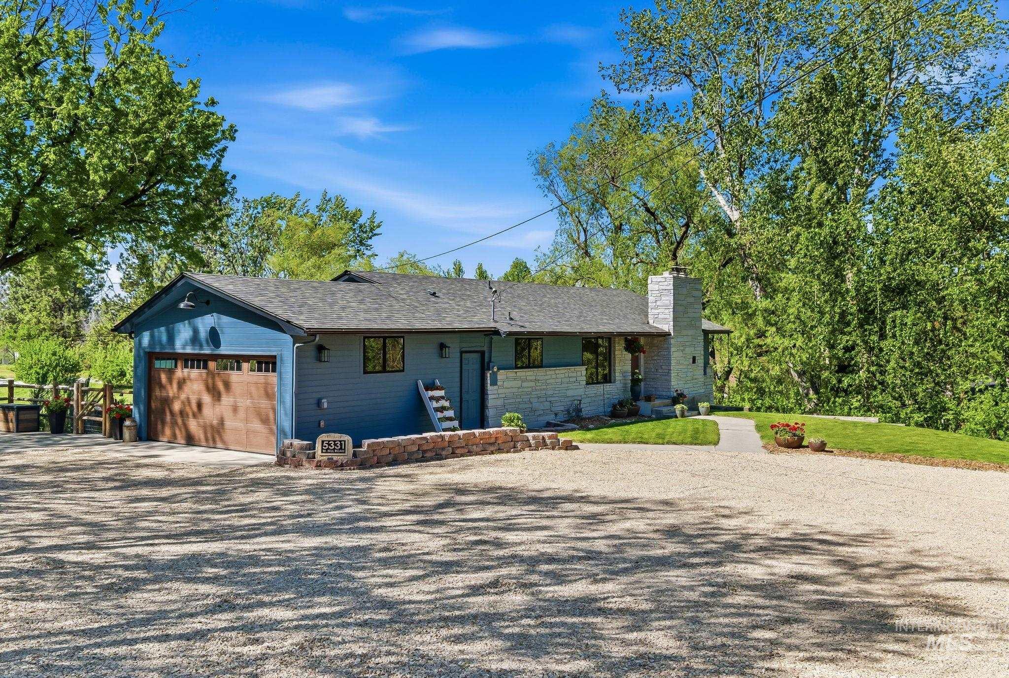 5331 W Hill Rd., Boise, Idaho 83703, 3 Bedrooms, 2.5 Bathrooms, Residential For Sale, Price $915,000,MLS 98985412