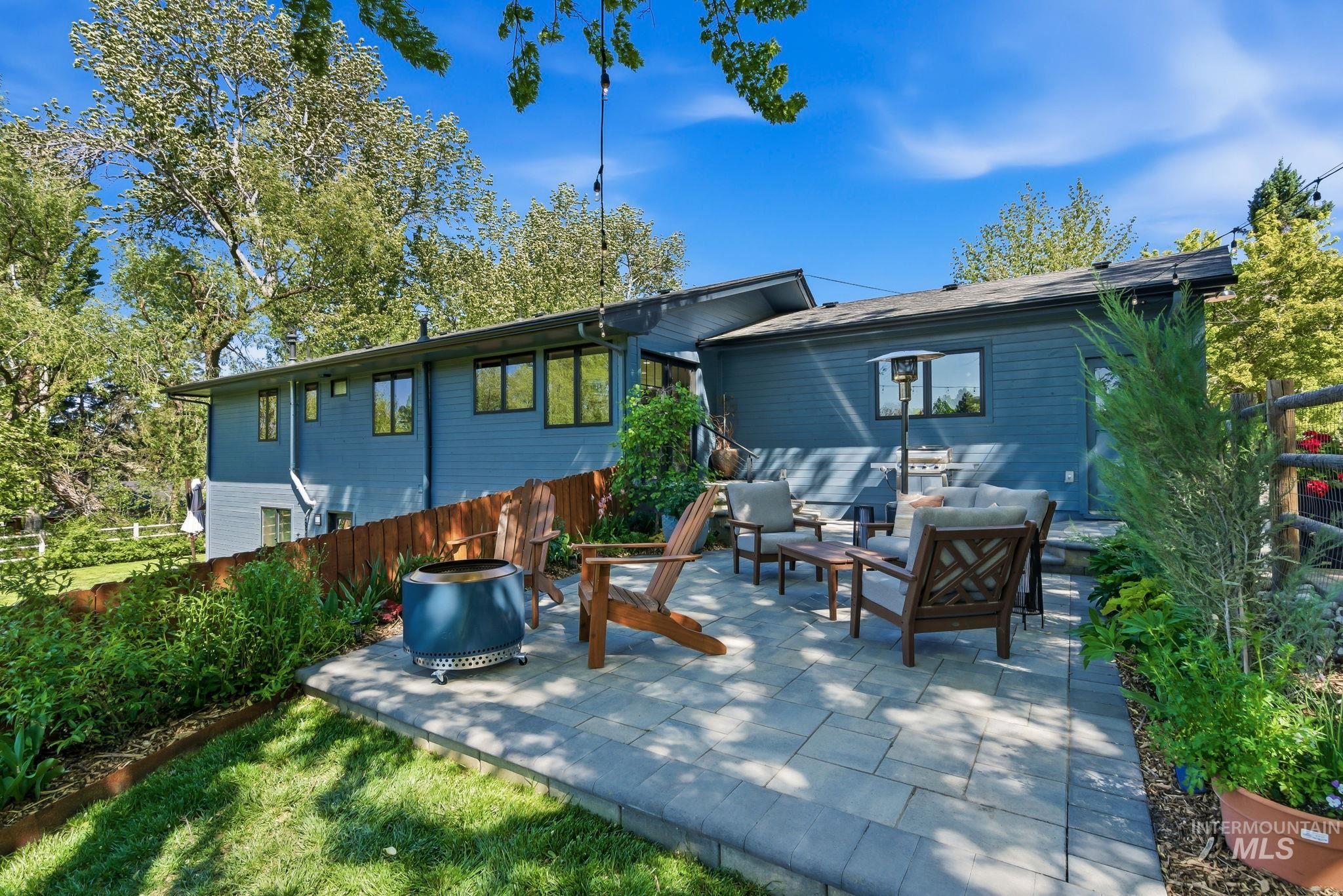 5331 W Hill Rd., Boise, Idaho 83703, 3 Bedrooms, 2.5 Bathrooms, Residential For Sale, Price $915,000,MLS 98985412