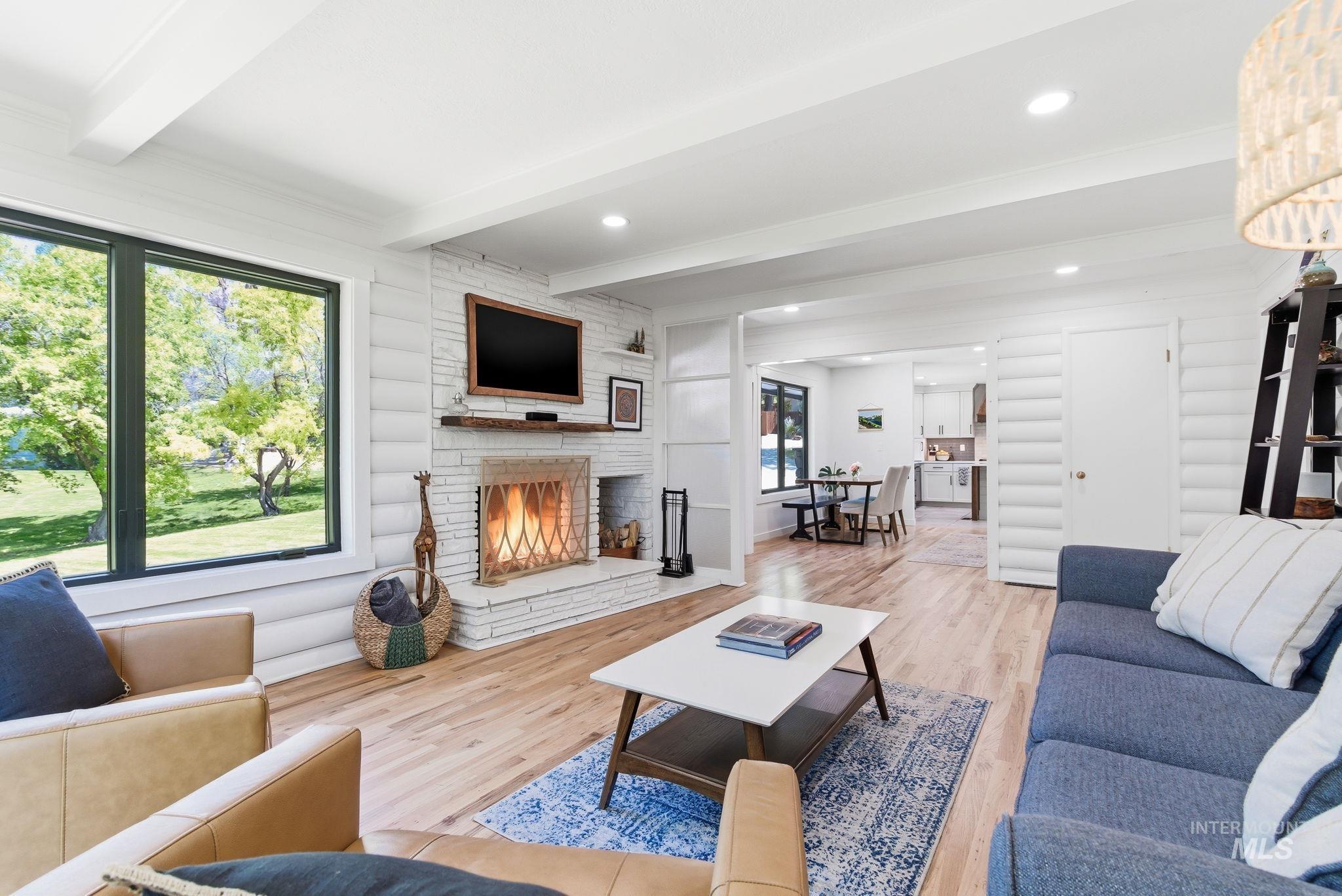 5331 W Hill Rd., Boise, Idaho 83703, 3 Bedrooms, 2.5 Bathrooms, Residential For Sale, Price $915,000,MLS 98985412