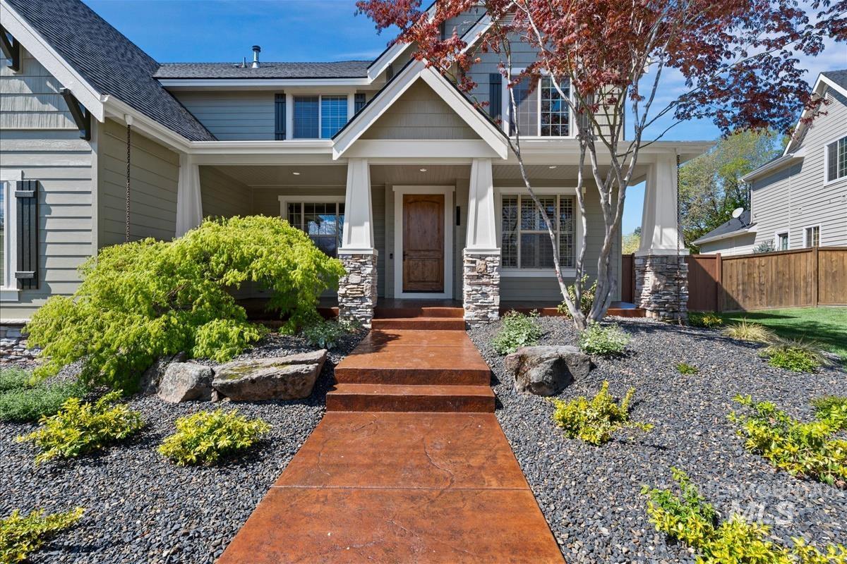1563 N Estancia Pl, Eagle, Idaho 83616, 7 Bedrooms, 4.5 Bathrooms, Residential For Sale, Price $1,299,000,MLS 98985418