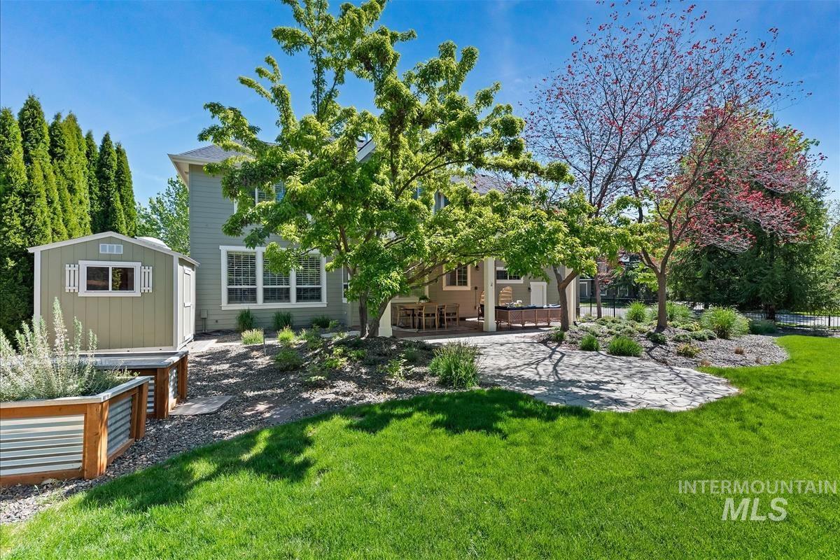 1563 N Estancia Pl, Eagle, Idaho 83616, 7 Bedrooms, 4.5 Bathrooms, Residential For Sale, Price $1,299,000,MLS 98985418