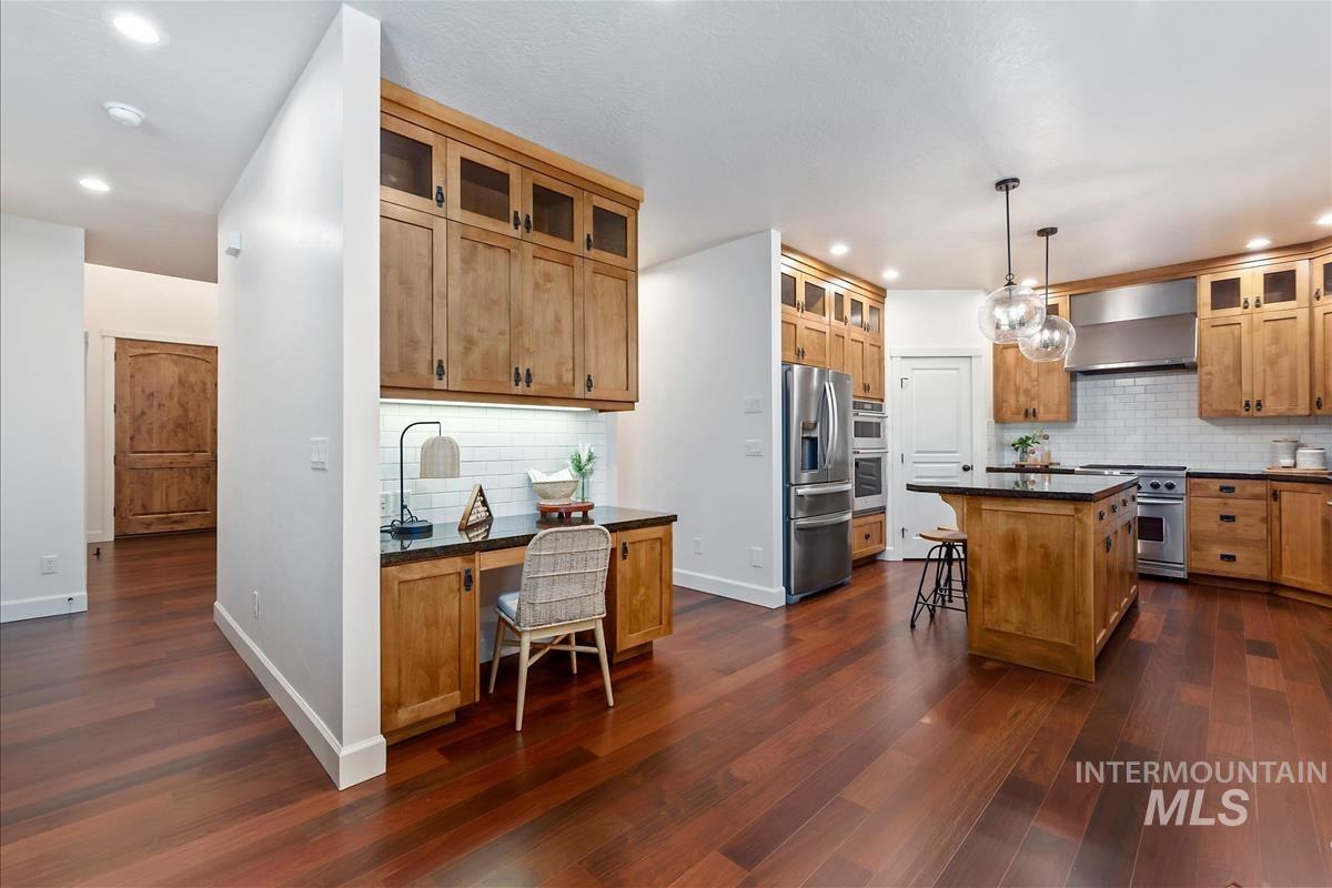1563 N Estancia Pl, Eagle, Idaho 83616, 7 Bedrooms, 4.5 Bathrooms, Residential For Sale, Price $1,299,000,MLS 98985418