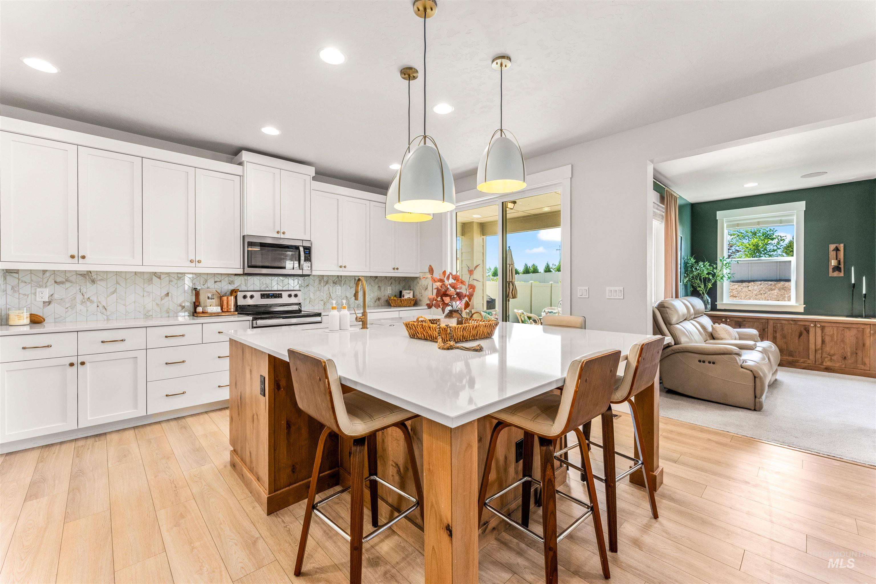 11915 W Tanero, Nampa, Idaho 83686, 4 Bedrooms, 3 Bathrooms, Residential For Sale, Price $774,900,MLS 98985419