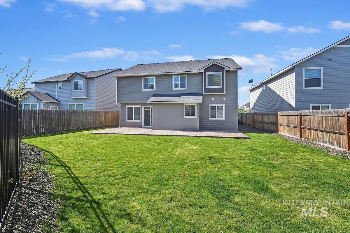 2662 W Jayton Dr., Meridian, Idaho 83642, 5 Bedrooms, 2.5 Bathrooms, Residential For Sale, Price $565,000,MLS 98985420