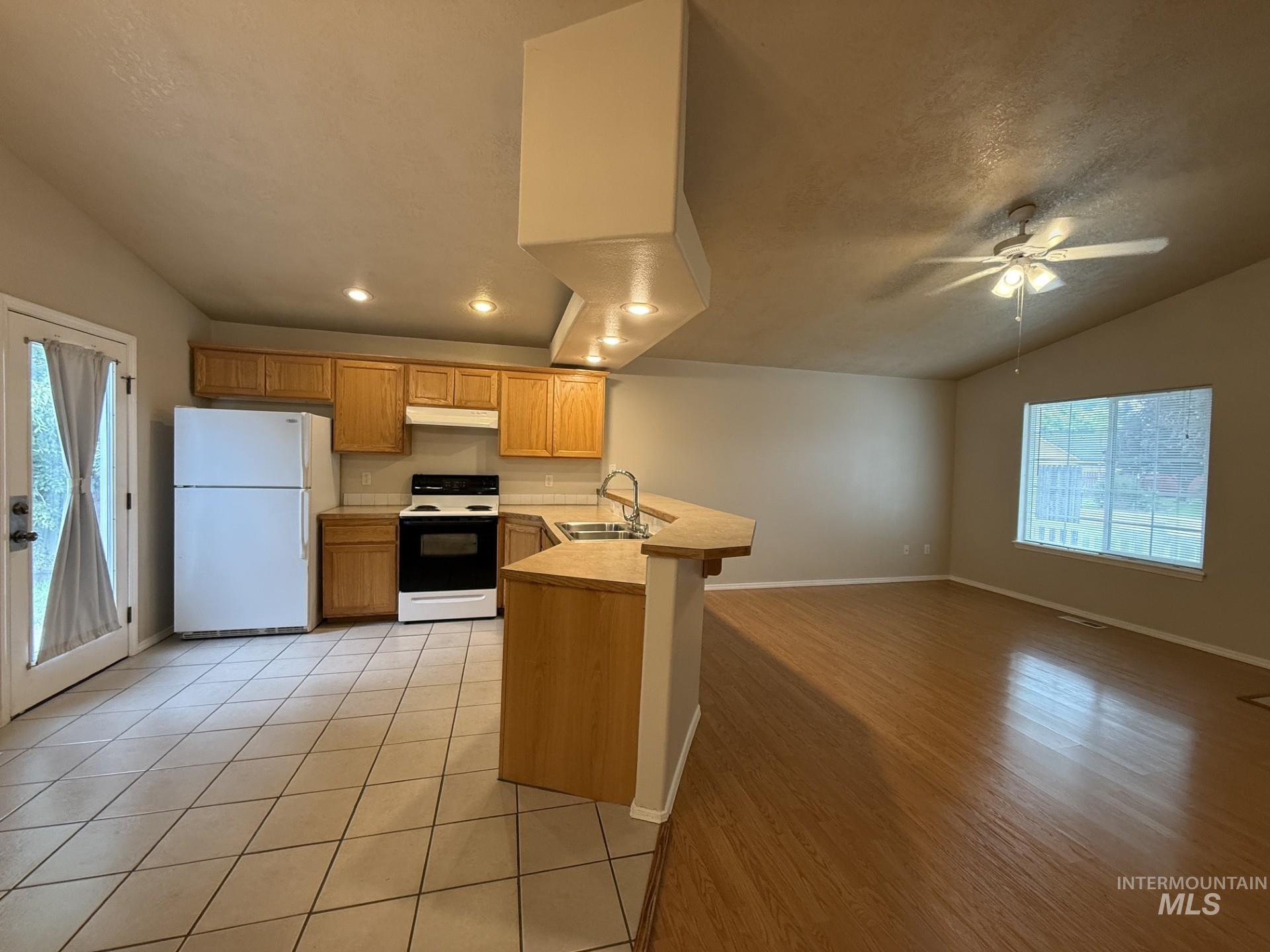 323 Marble Valley Way, Caldwell, Idaho 83605, 3 Bedrooms, 2 Bathrooms, Residential For Sale, Price $339,900, 98985431