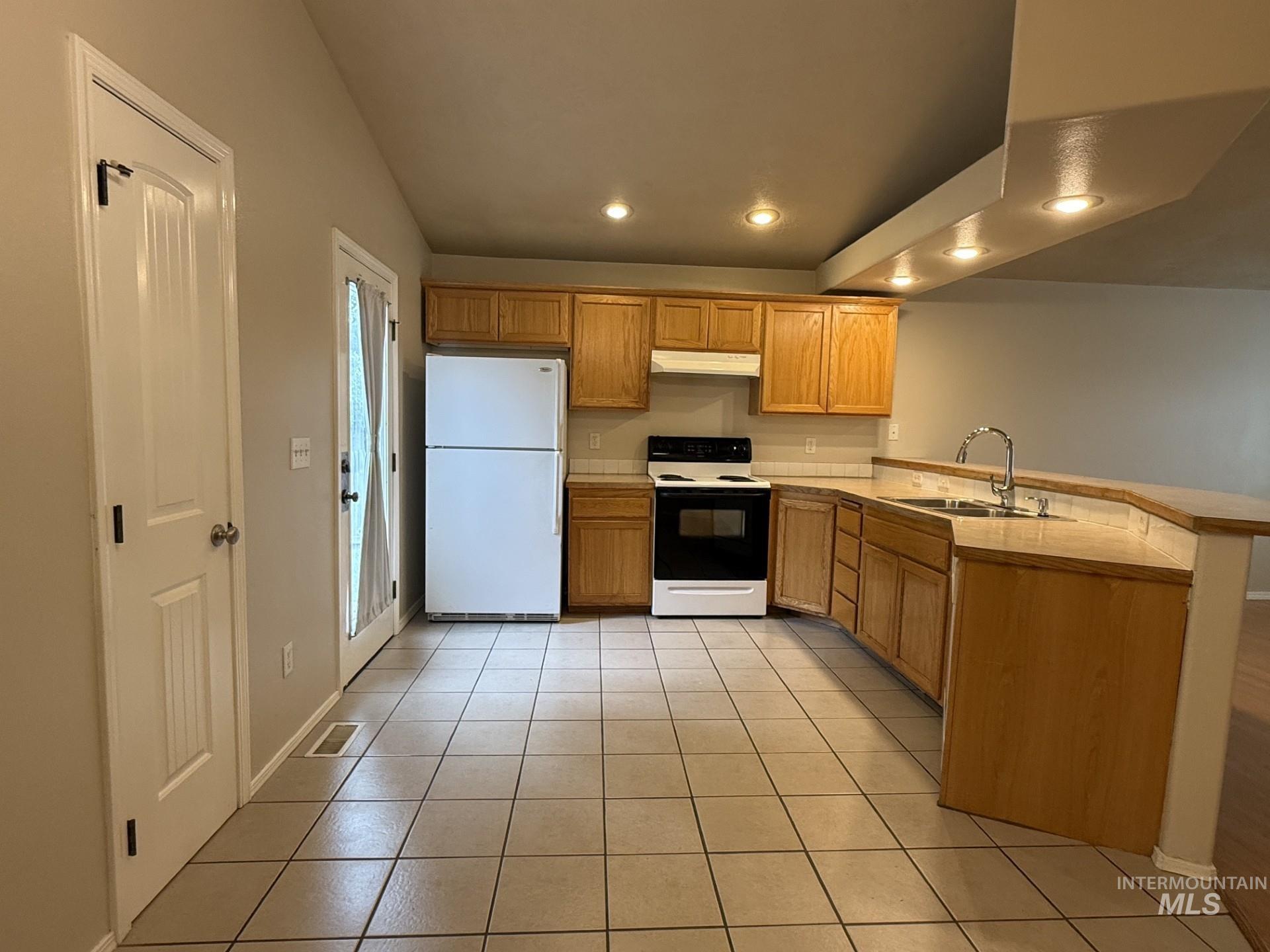 323 Marble Valley Way, Caldwell, Idaho 83605, 3 Bedrooms, 2 Bathrooms, Residential For Sale, Price $339,900, 98985431