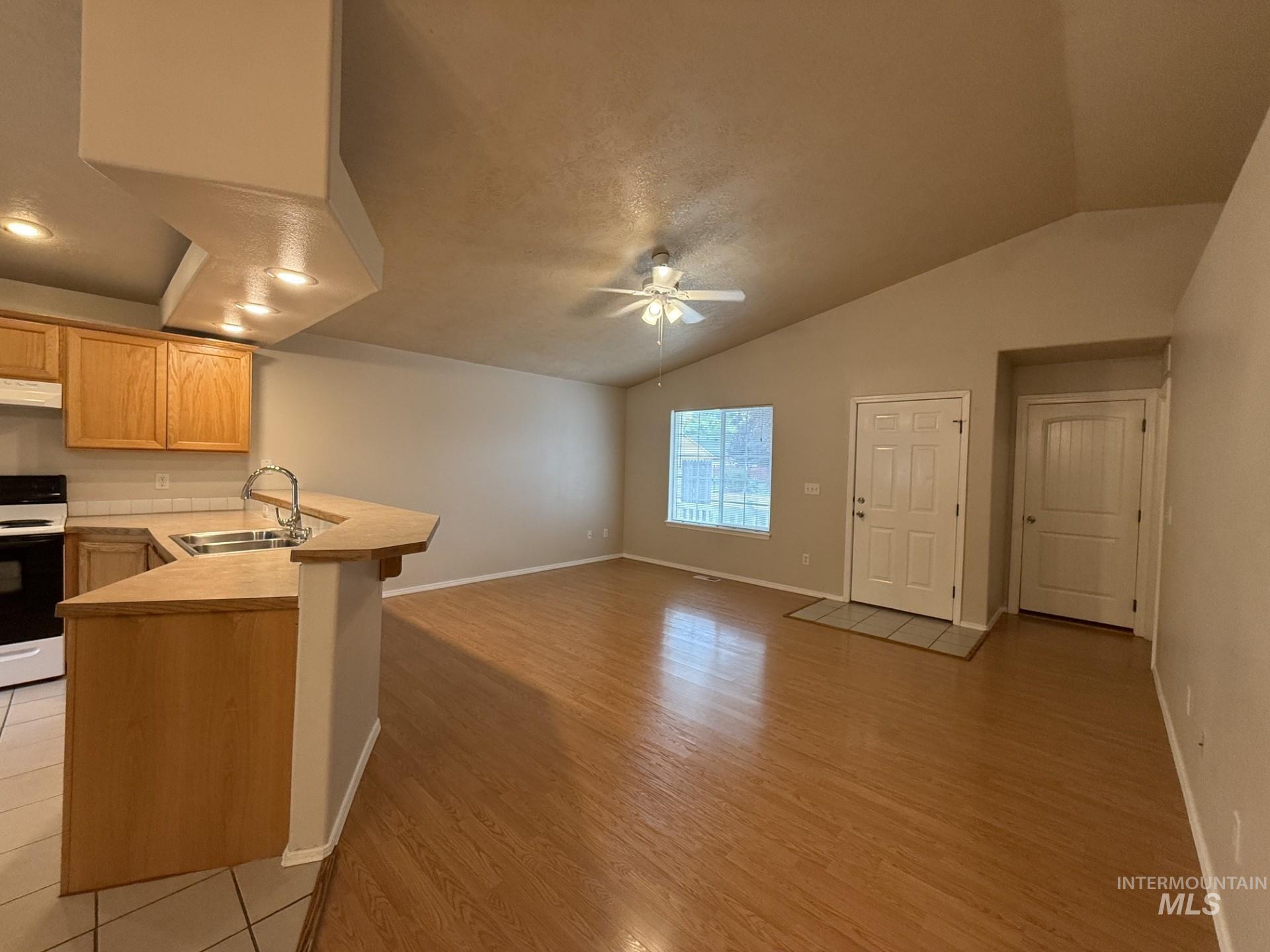 323 Marble Valley Way, Caldwell, Idaho 83605, 3 Bedrooms, 2 Bathrooms, Residential For Sale, Price $339,900, 98985431