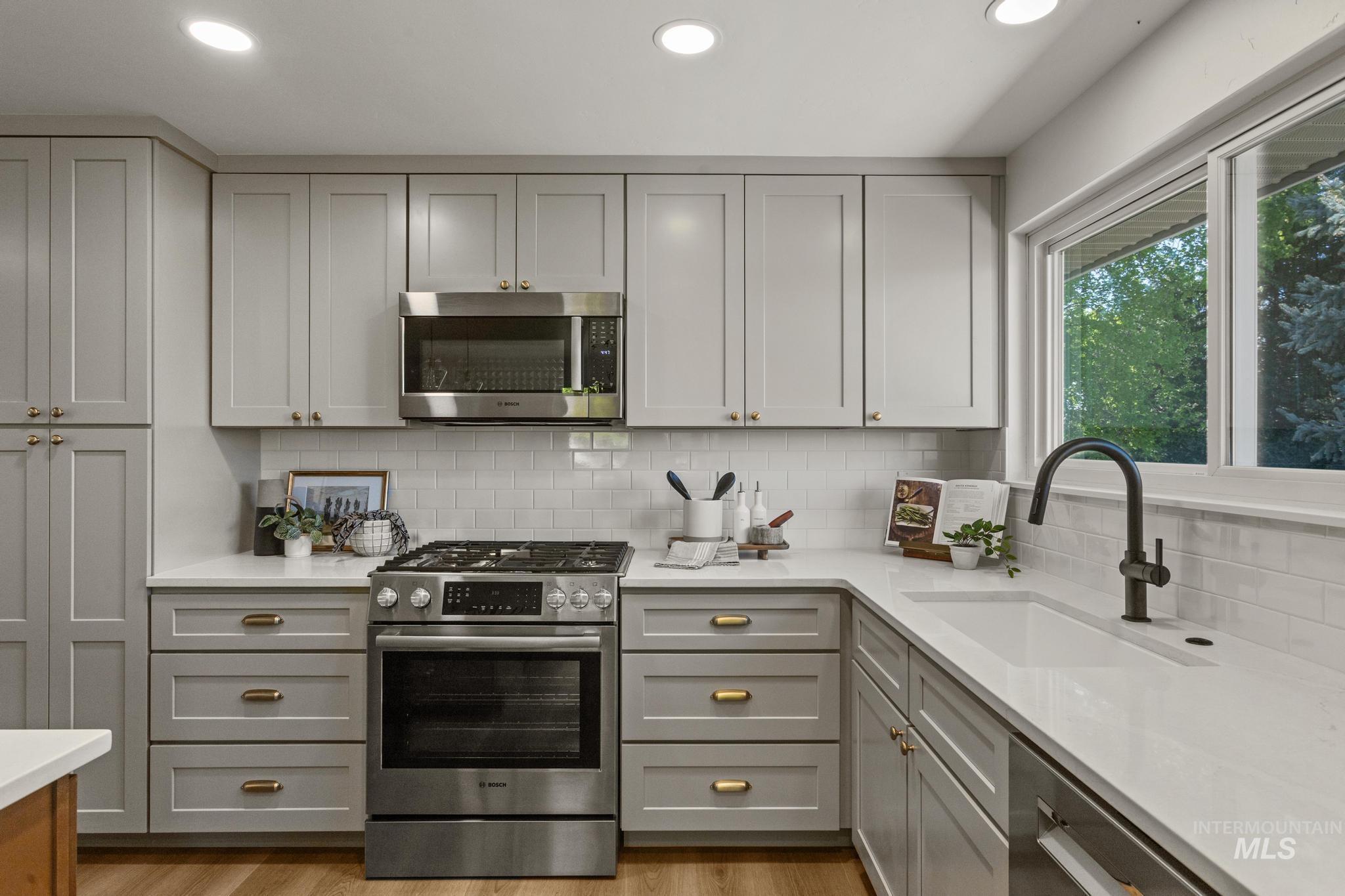 10990 W Highlander Dr, Boise, Idaho 83709, 4 Bedrooms, 2.5 Bathrooms, Residential For Sale, Price $799,990,MLS 98985432