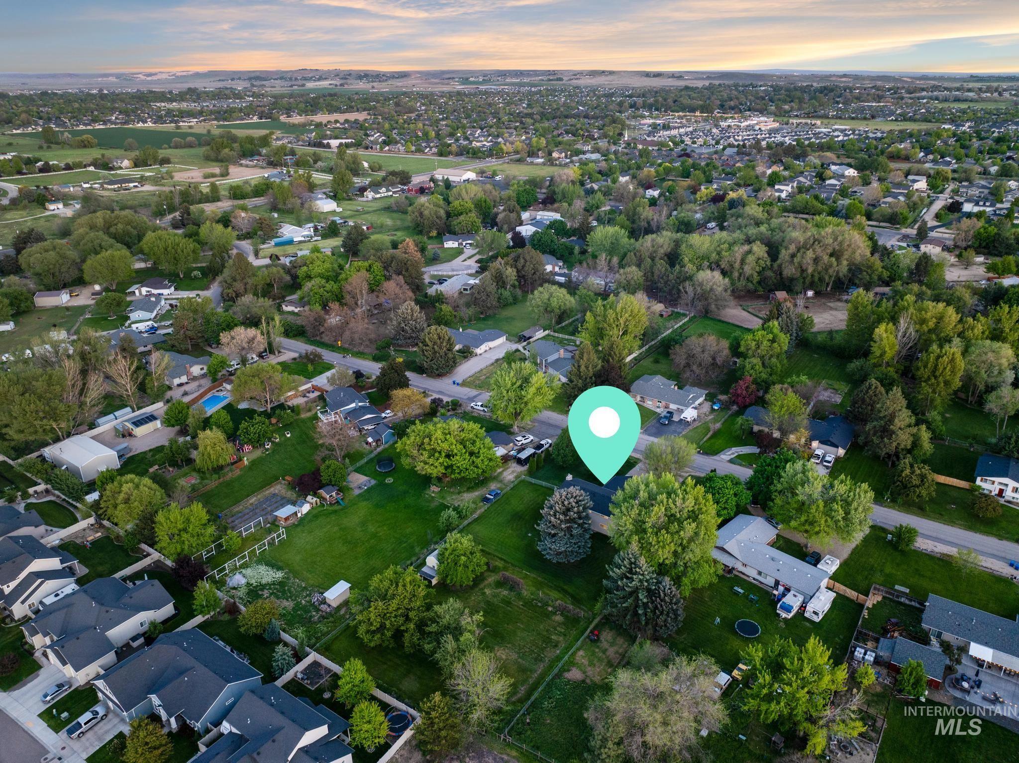 10990 W Highlander Dr, Boise, Idaho 83709, 4 Bedrooms, 2.5 Bathrooms, Residential For Sale, Price $799,990,MLS 98985432