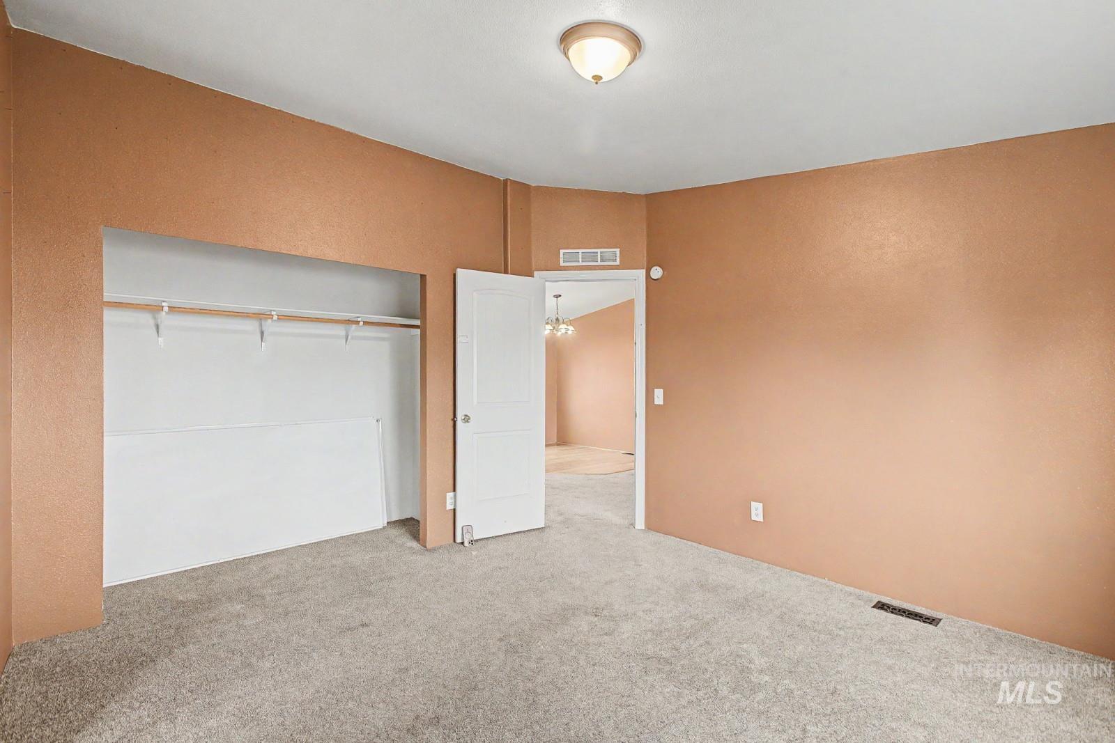 1133 Riverview St, Lewiston, Idaho 83501, 3 Bedrooms, 2 Bathrooms, Residential For Sale, Price $262,500,MLS 98985436