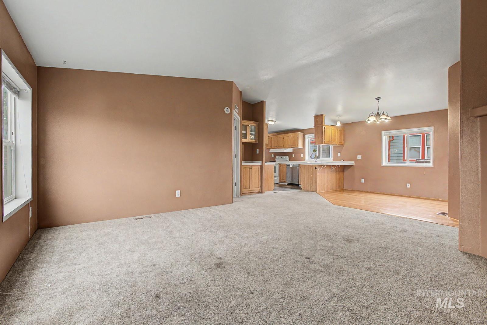 1133 Riverview St, Lewiston, Idaho 83501, 3 Bedrooms, 2 Bathrooms, Residential For Sale, Price $262,500,MLS 98985436
