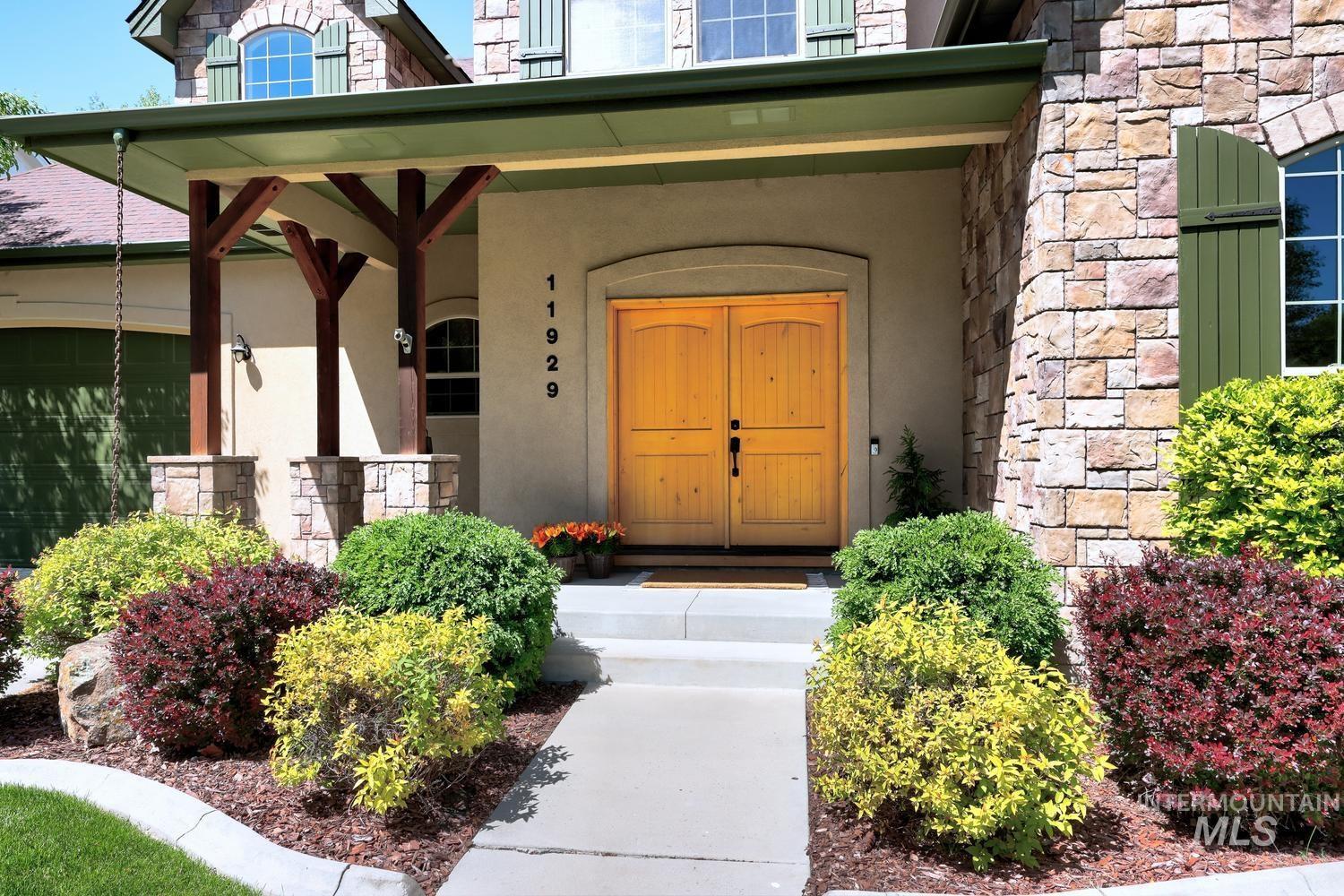 11929 N Humphreys Place, Boise, Idaho 83714, 4 Bedrooms, 2.5 Bathrooms, Residential For Sale, Price $1,045,000,MLS 98985437