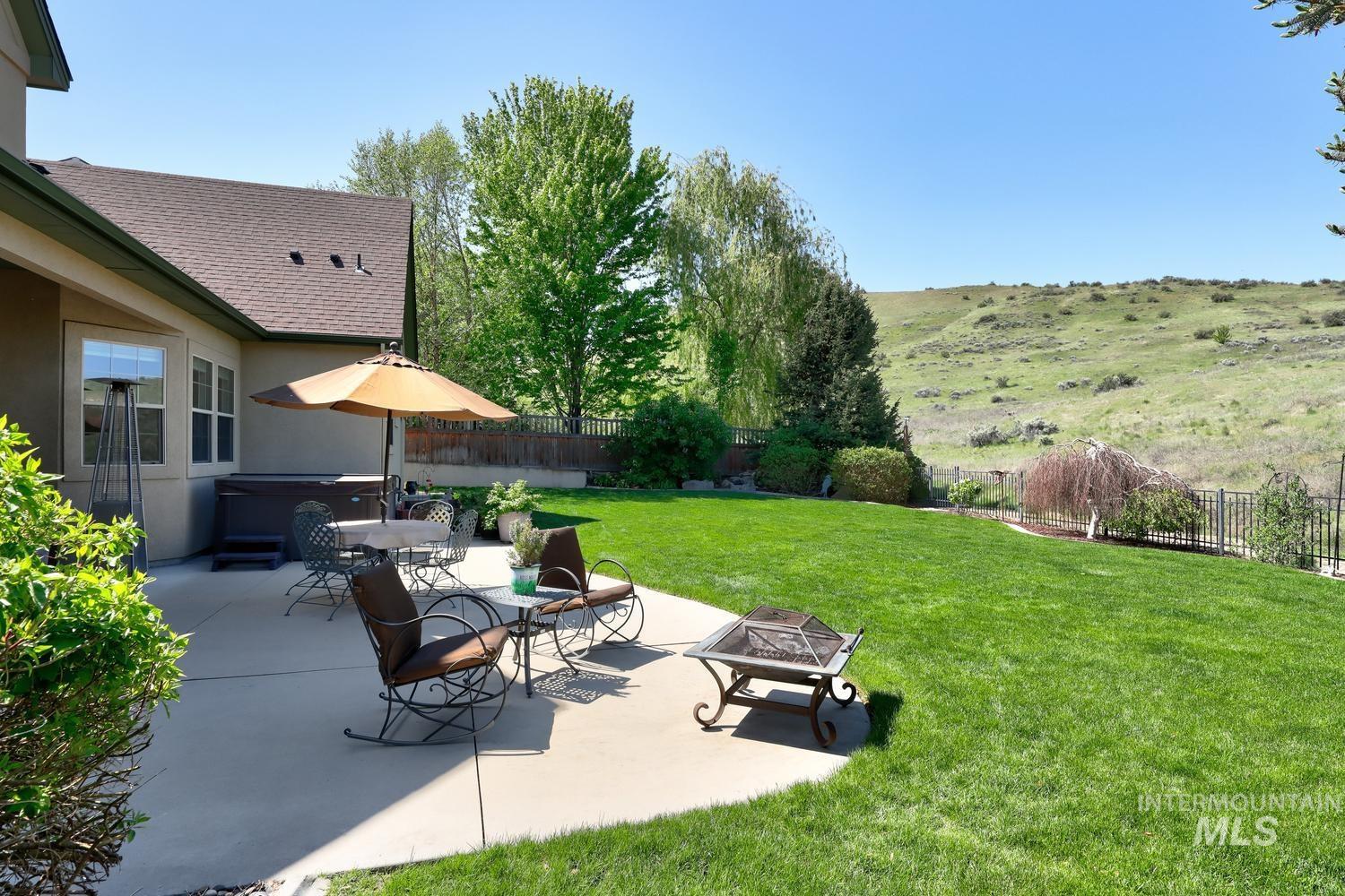 11929 N Humphreys Place, Boise, Idaho 83714, 4 Bedrooms, 2.5 Bathrooms, Residential For Sale, Price $1,045,000,MLS 98985437