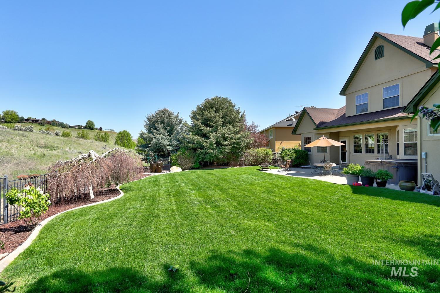 11929 N Humphreys Place, Boise, Idaho 83714, 4 Bedrooms, 2.5 Bathrooms, Residential For Sale, Price $1,045,000,MLS 98985437