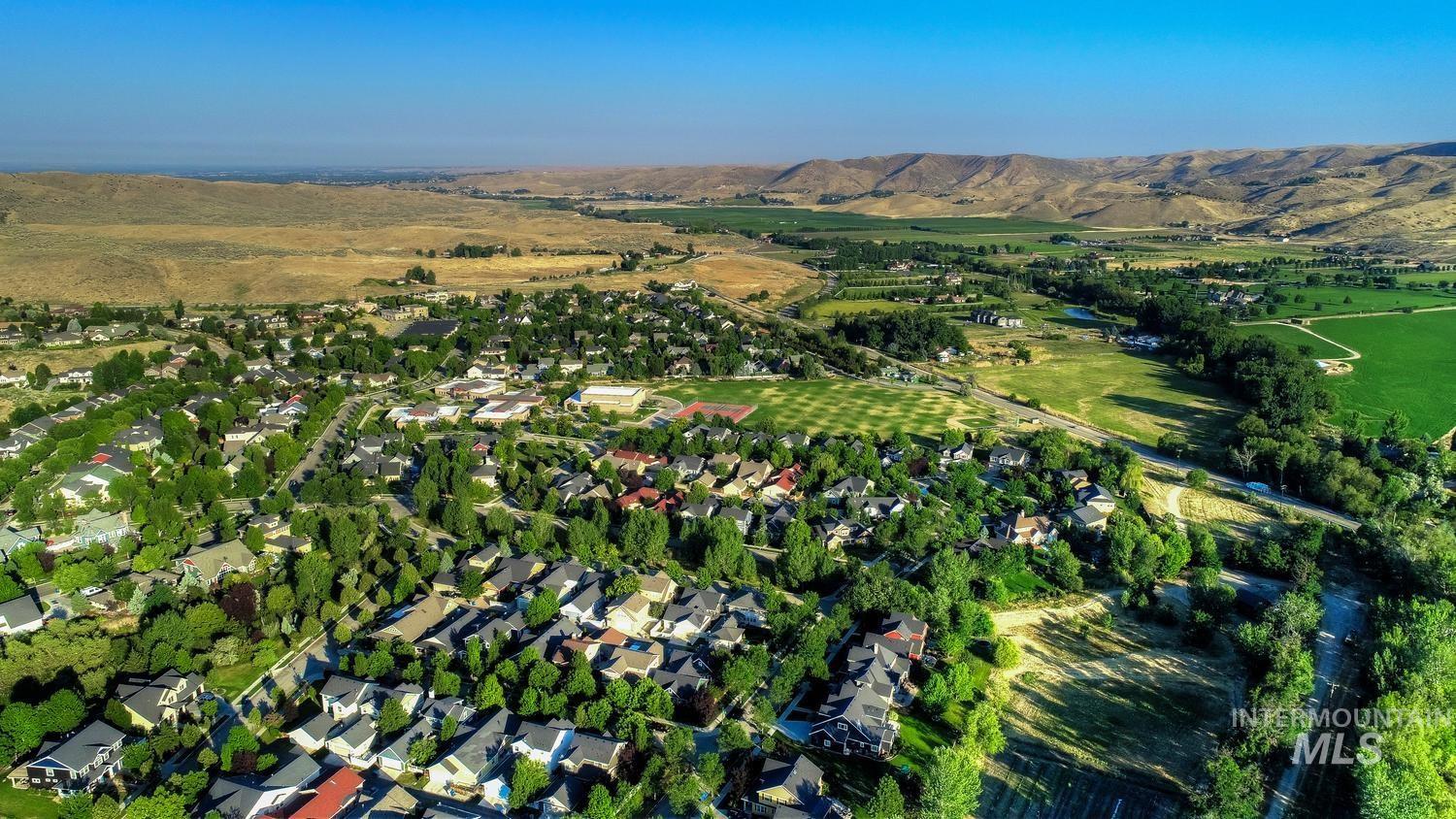 11929 N Humphreys Place, Boise, Idaho 83714, 4 Bedrooms, 2.5 Bathrooms, Residential For Sale, Price $1,045,000,MLS 98985437