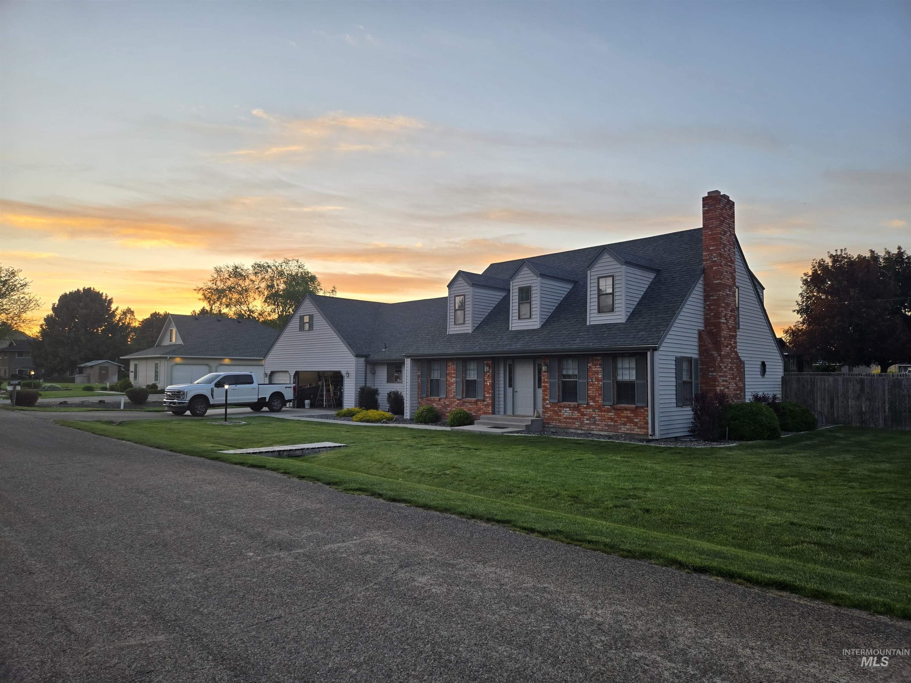 14906 Eagle Dr, Caldwell, Idaho 83607, 6 Bedrooms, 3 Bathrooms, Residential For Sale, Price $739,900,MLS 98985438